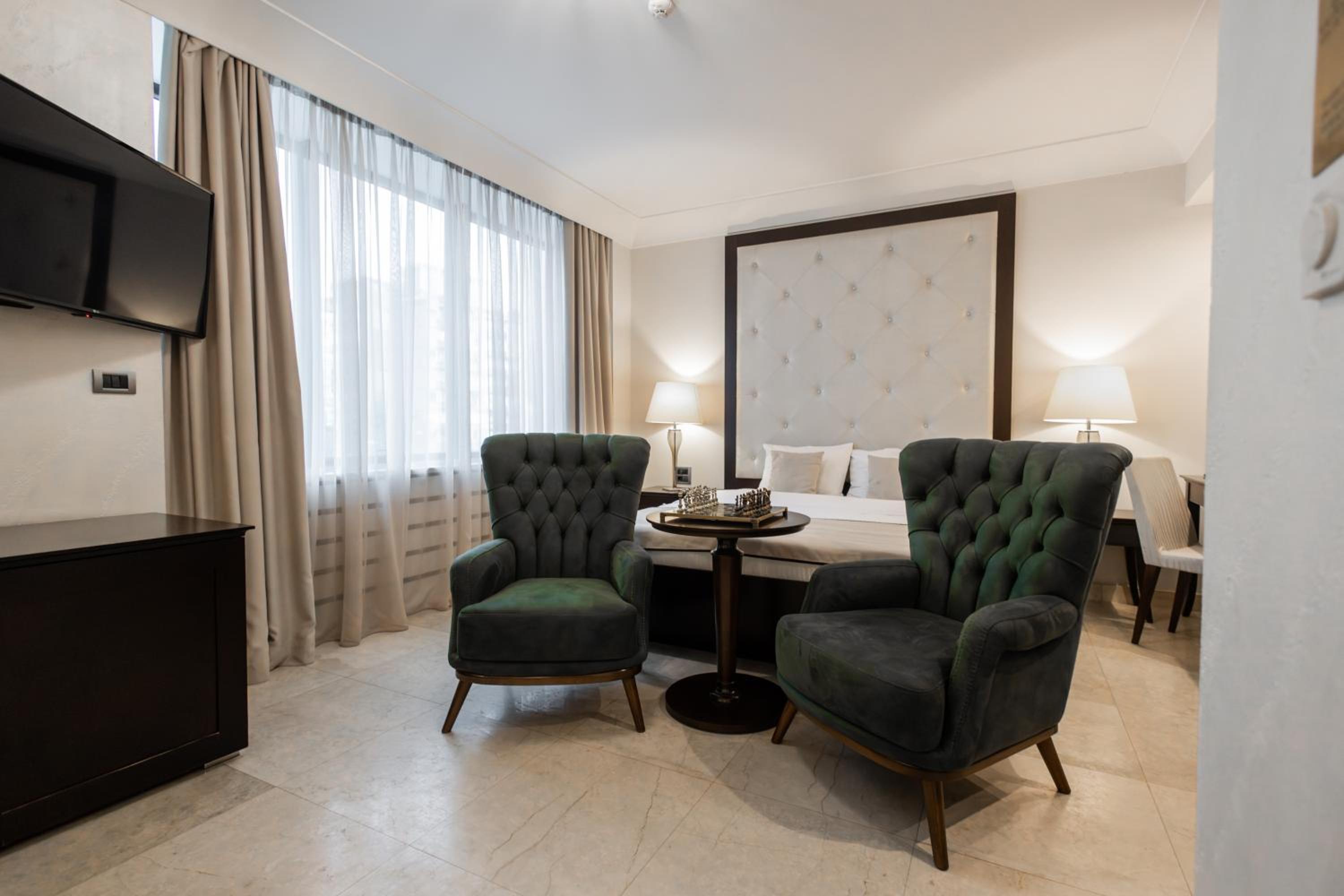 King Suite with Spa Bath