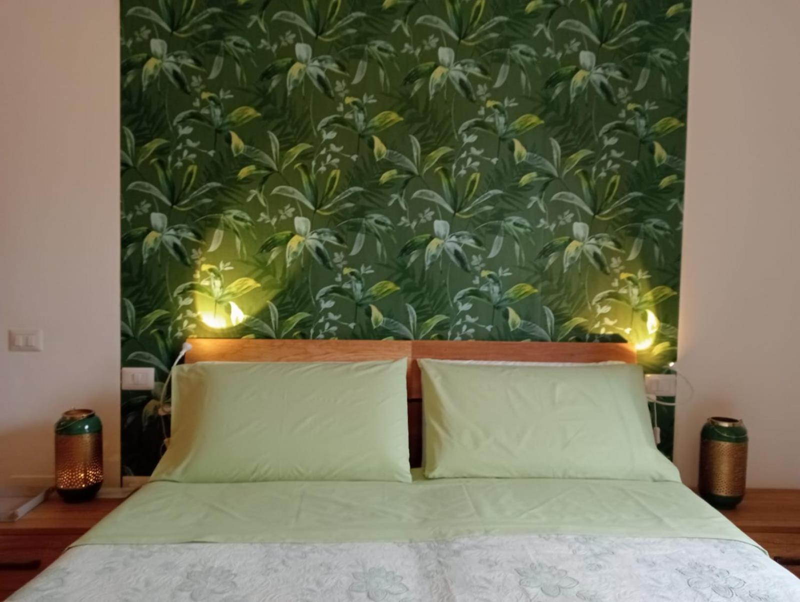 Basic Triple Room With Shared Bathroom
