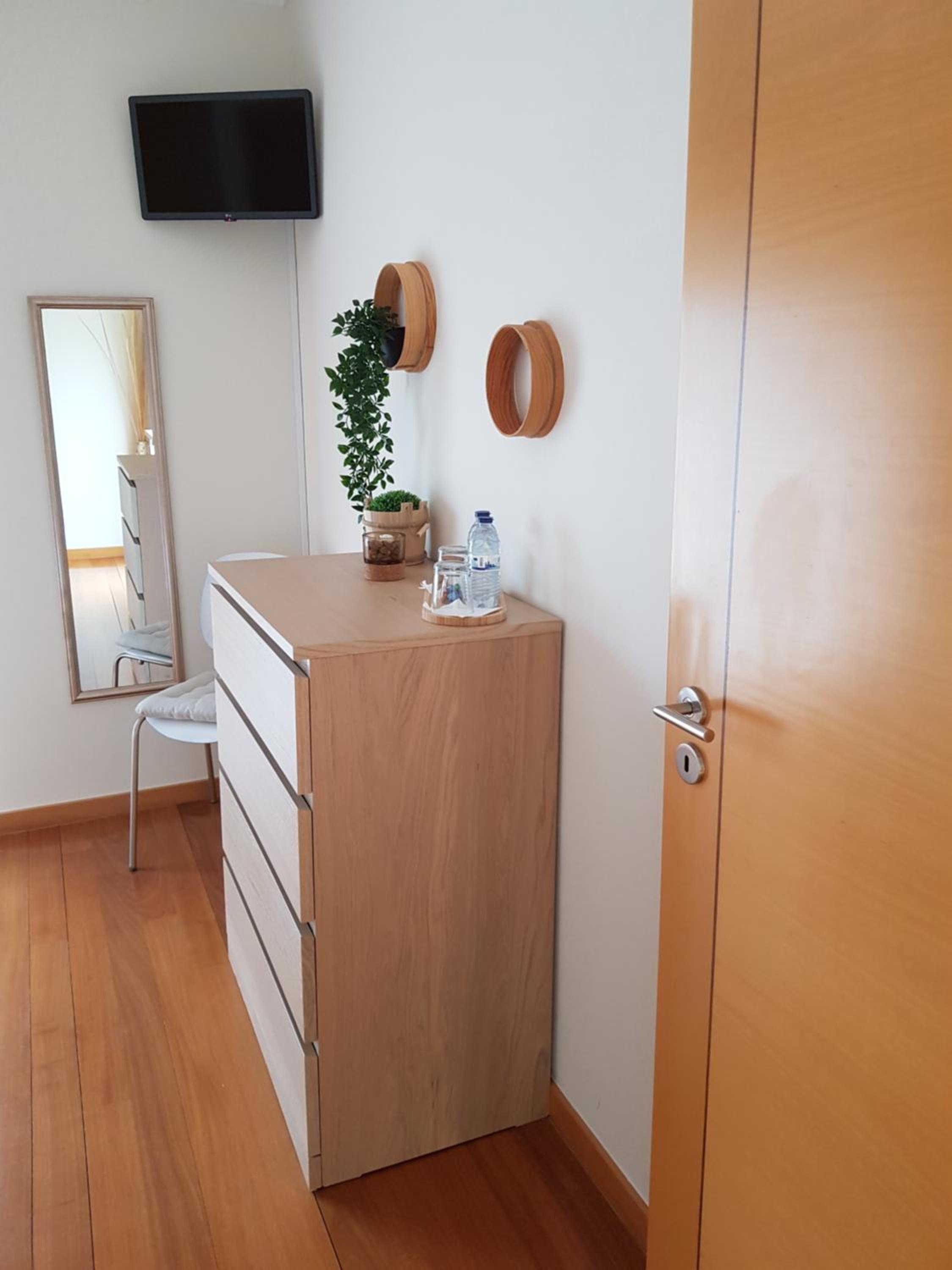 Double Room with Garden View - Photo 6