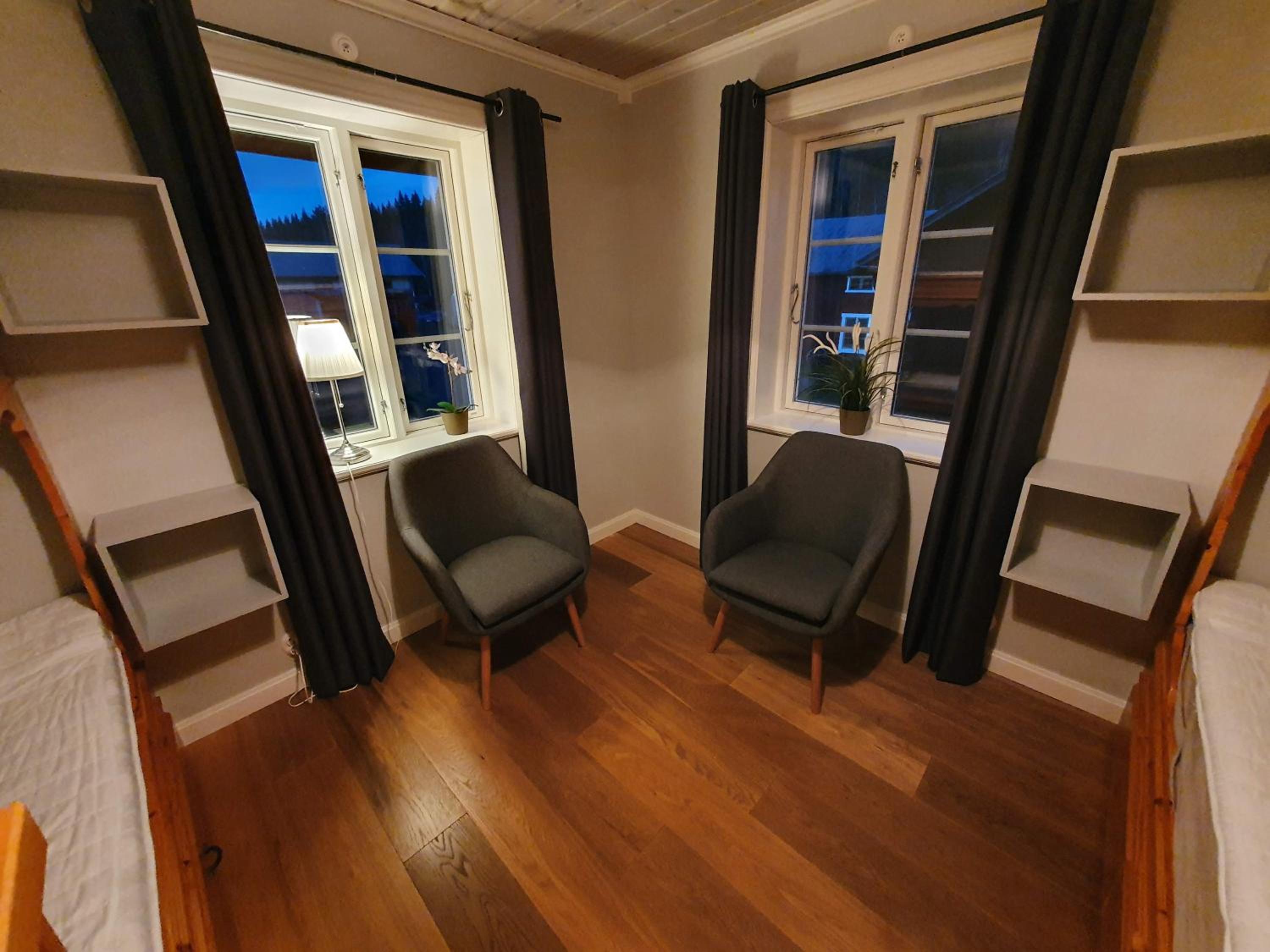 Three-Bedroom Apartment - Photo 23