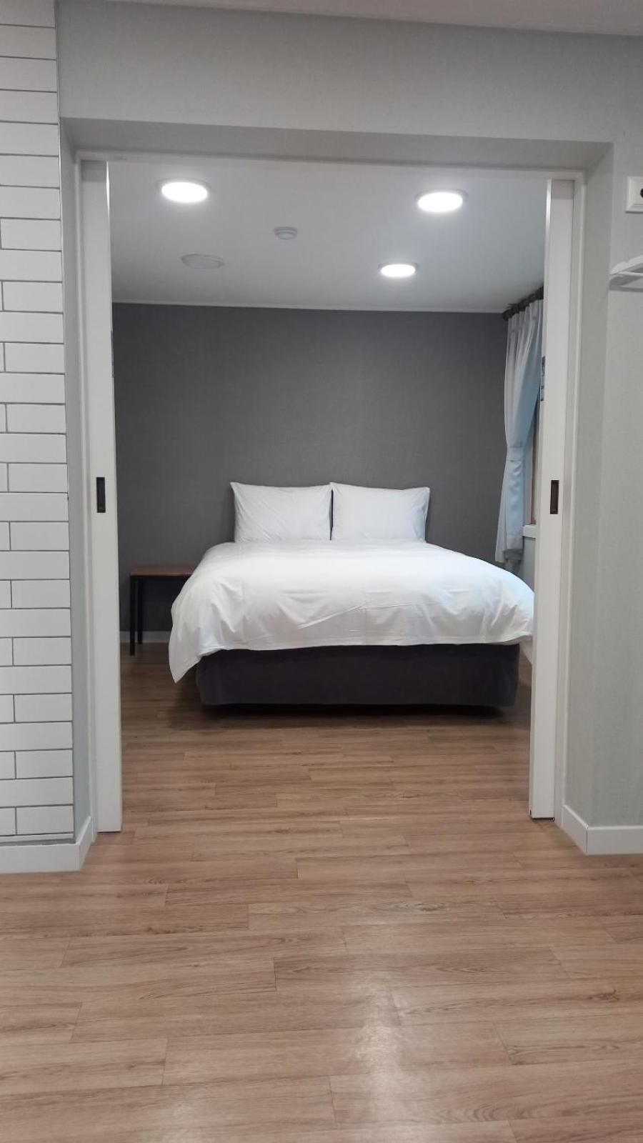 Family Room with 1 Double Bed for 2 people - Photo 7