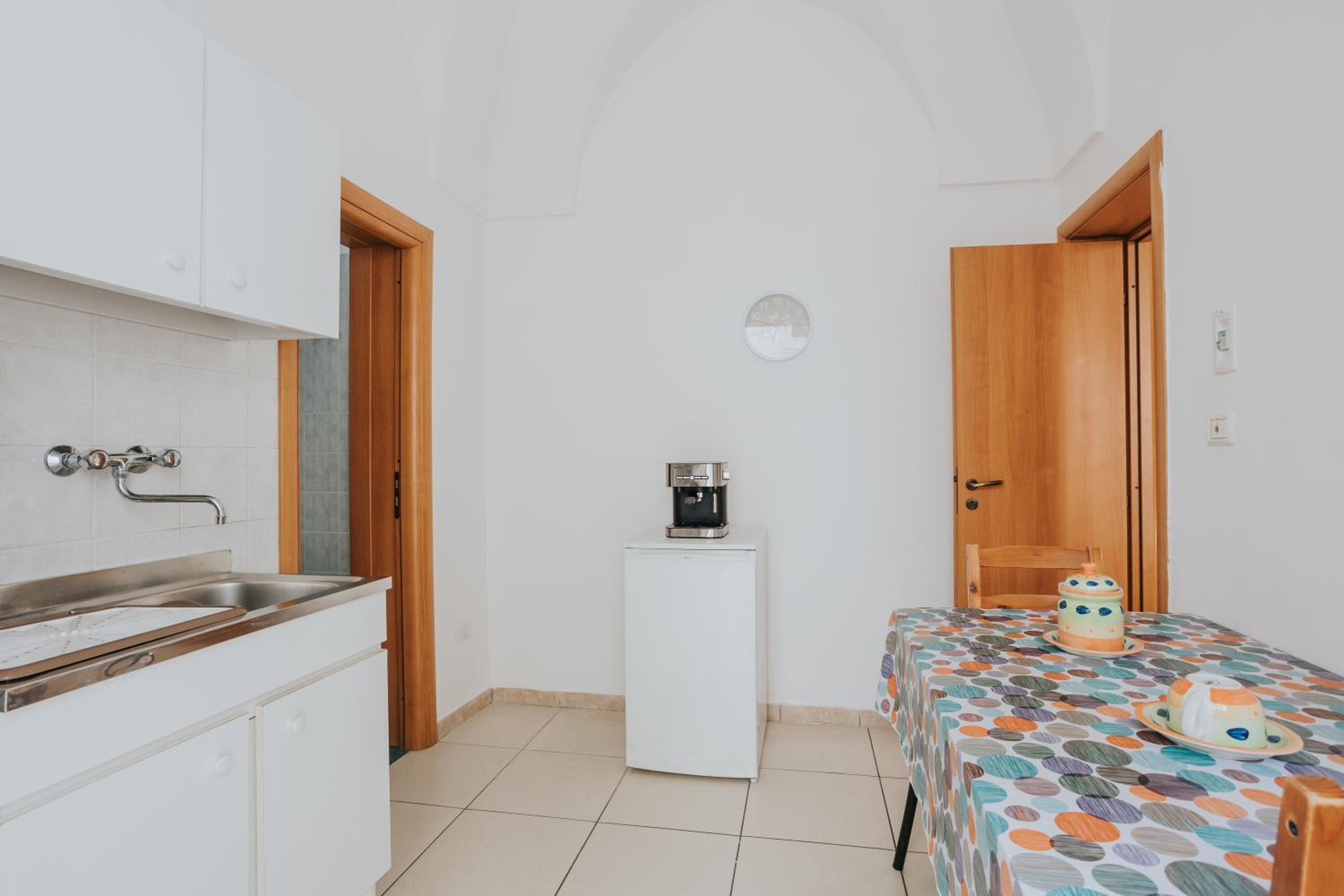 Apartment with Garden View - Photo 9