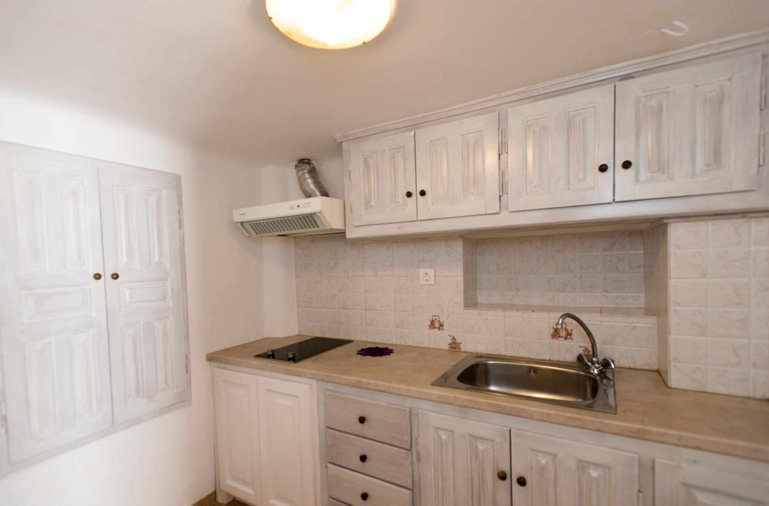 Apartment photo 2
