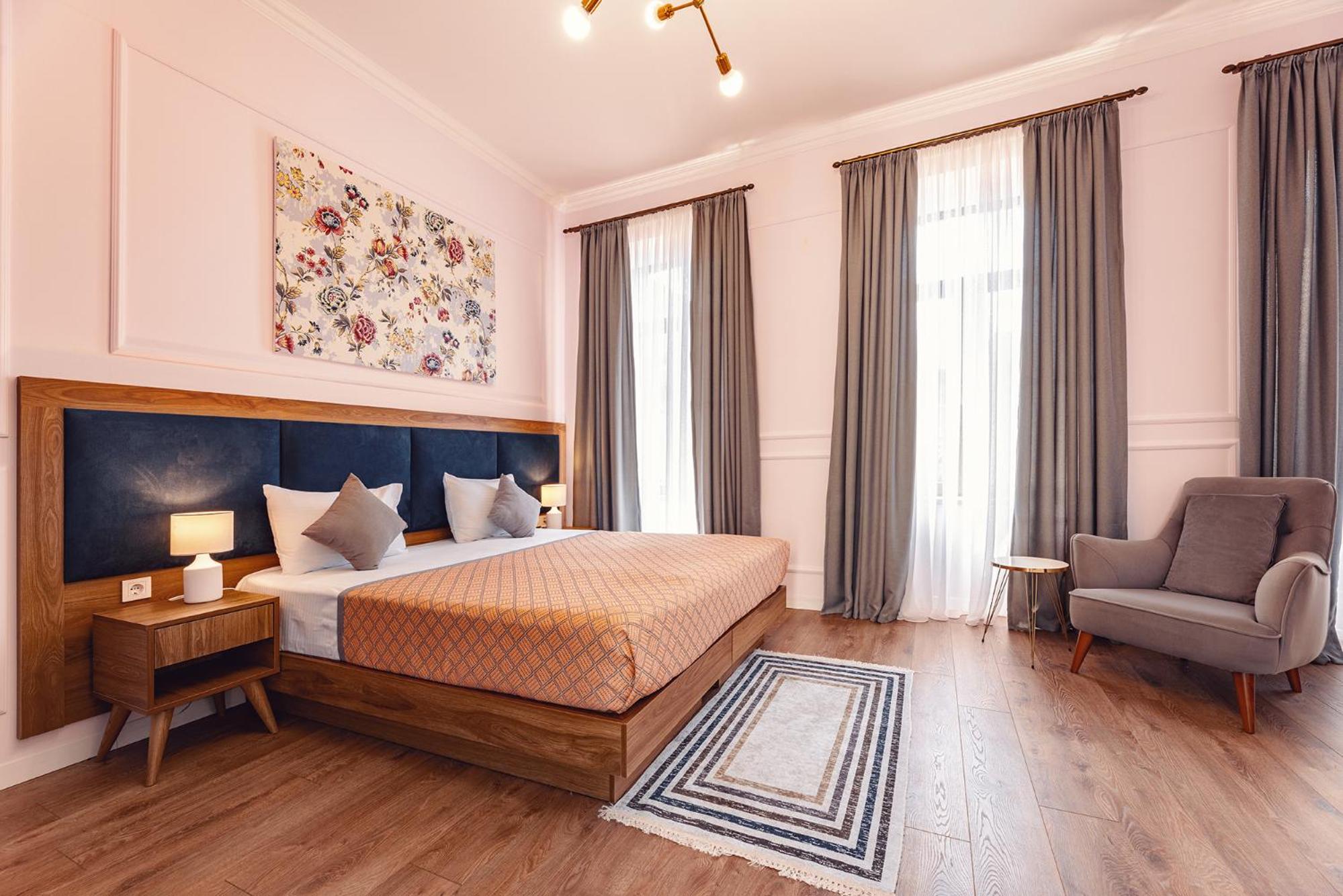 Deluxe Double or Twin Room photo 1