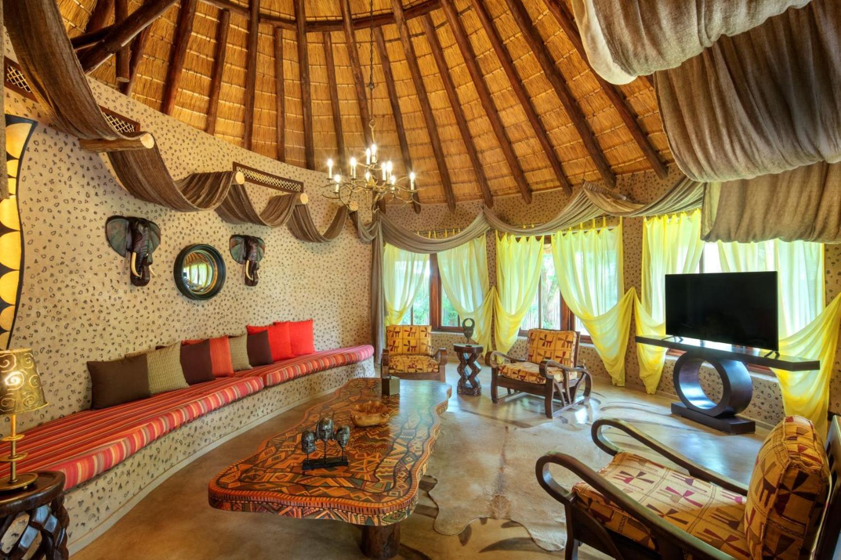 One- Bedroom Luxury Villa with Private Pool - Photo 2