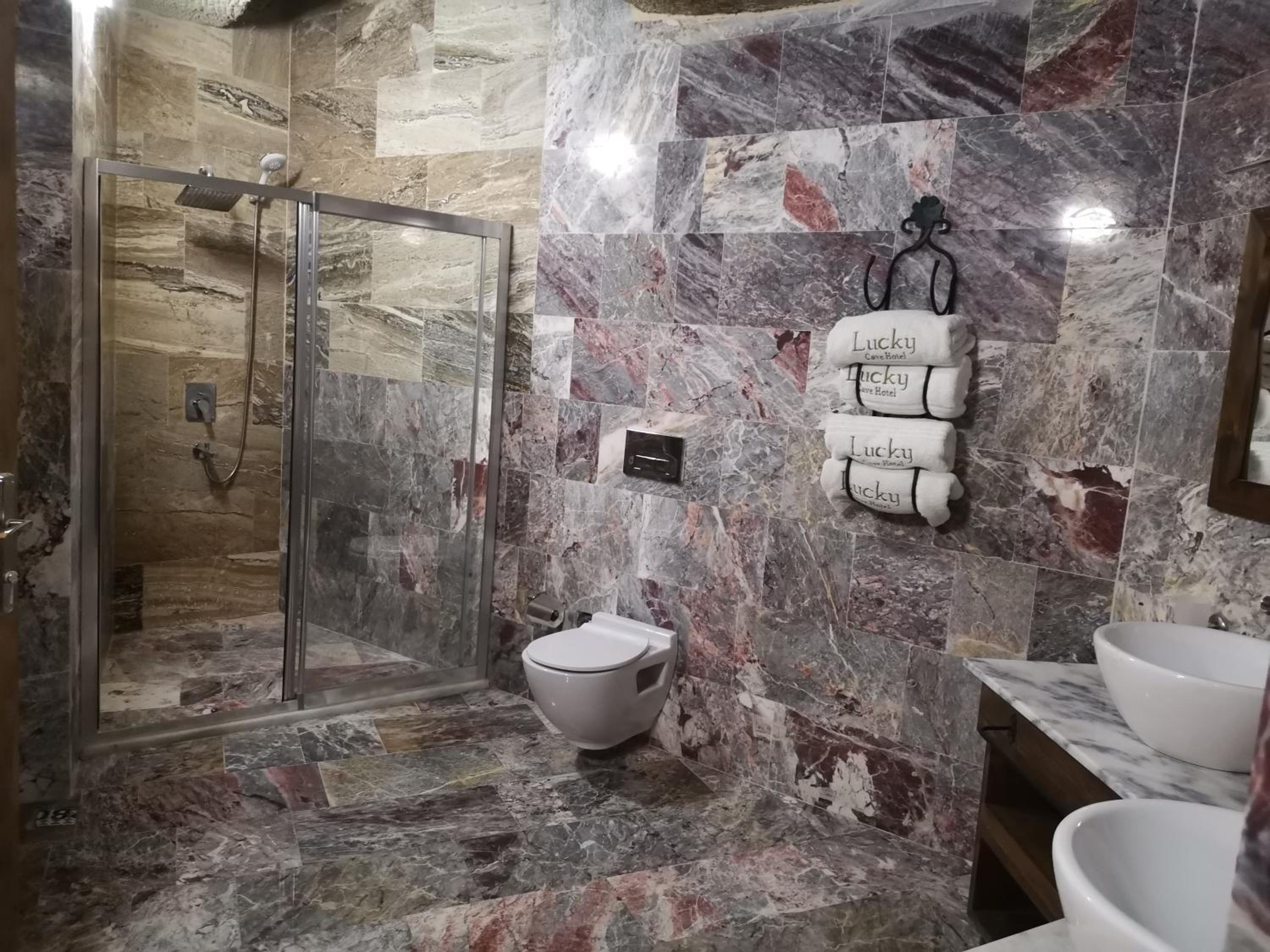 Suite with Sauna - Photo 8