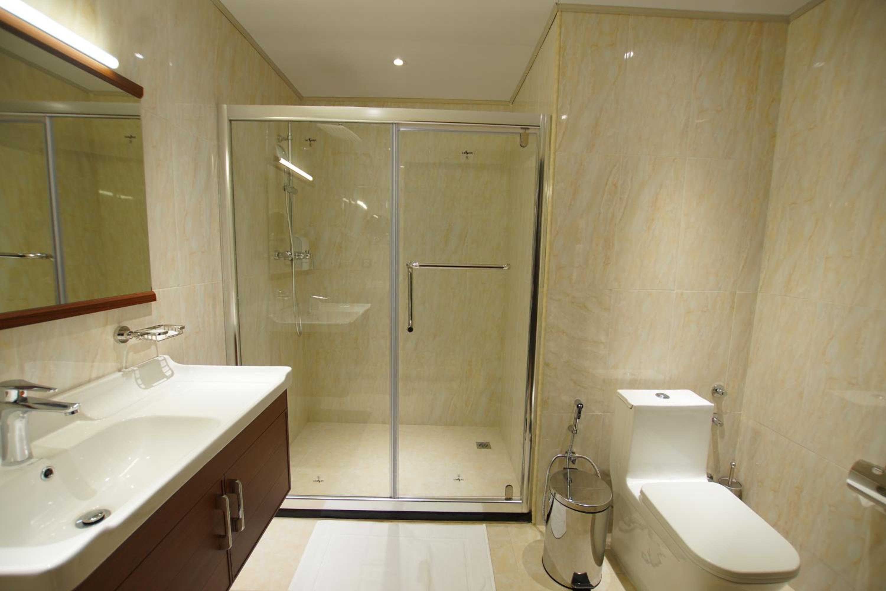 Superior Queen Room with City View - Non-Smoking - Photo 3