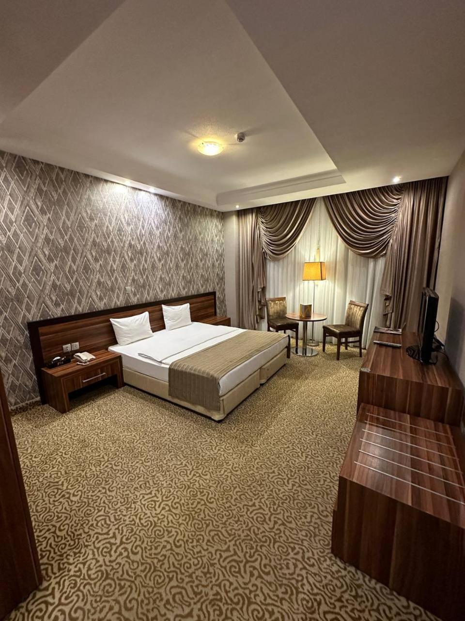 Single Room - Photo 5