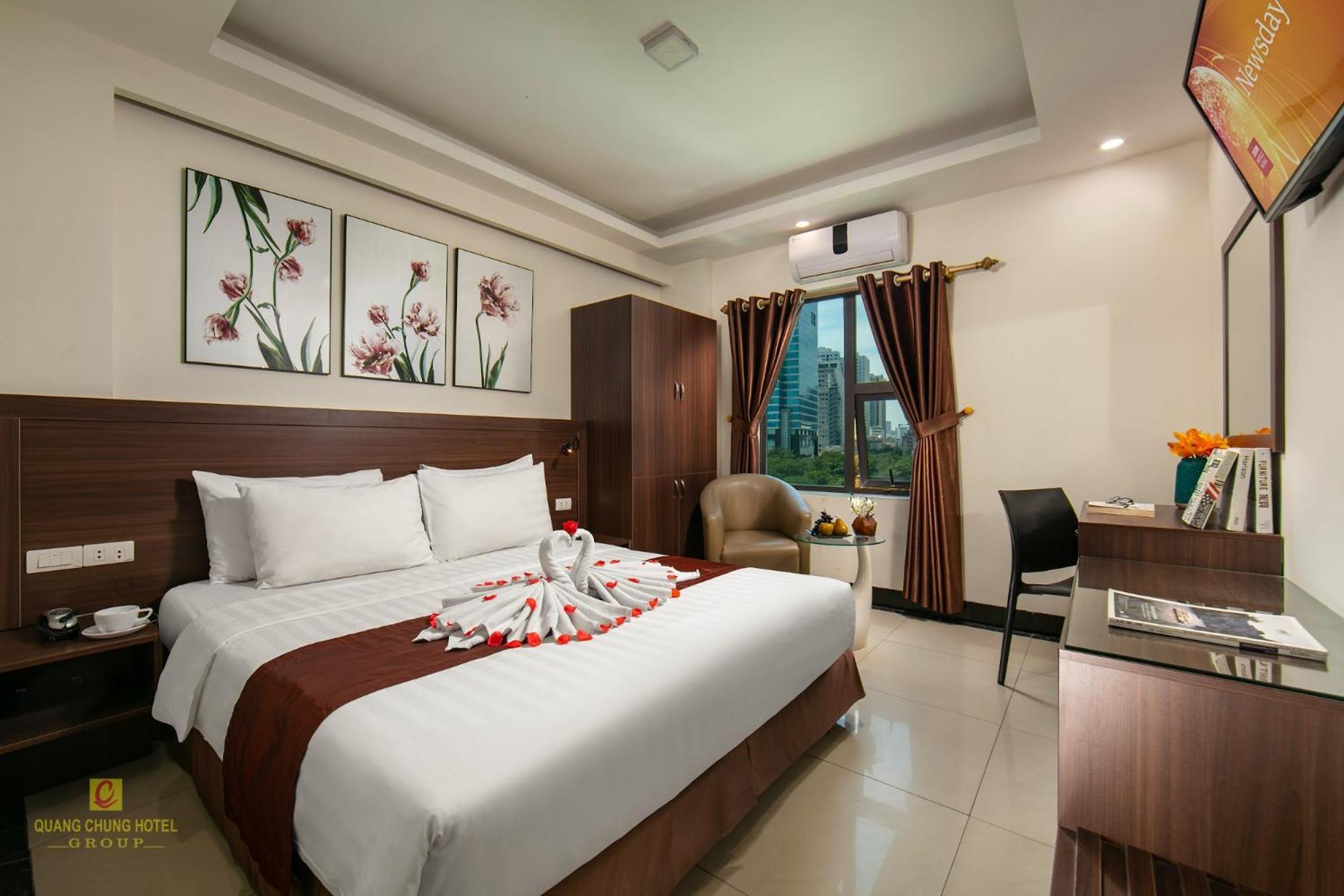 Deluxe Queen Room