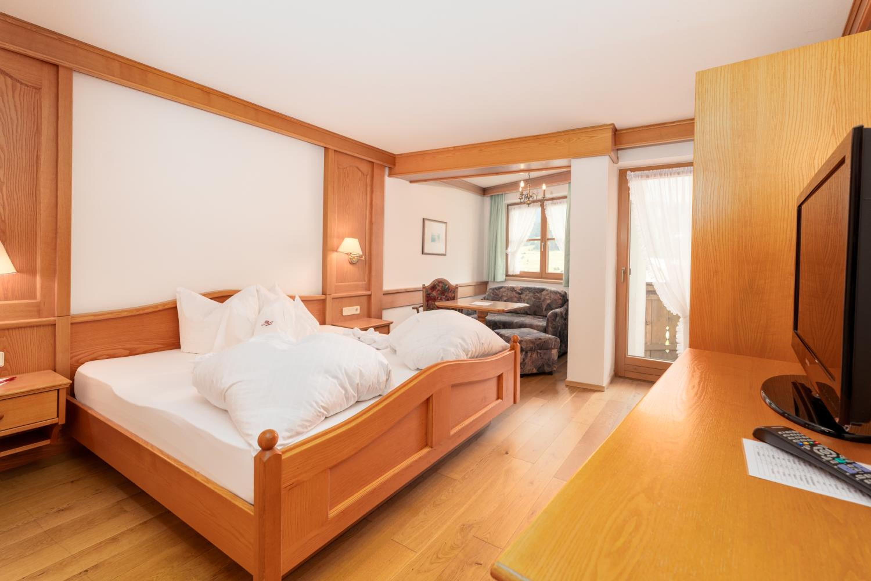 Large Double Room photo 1