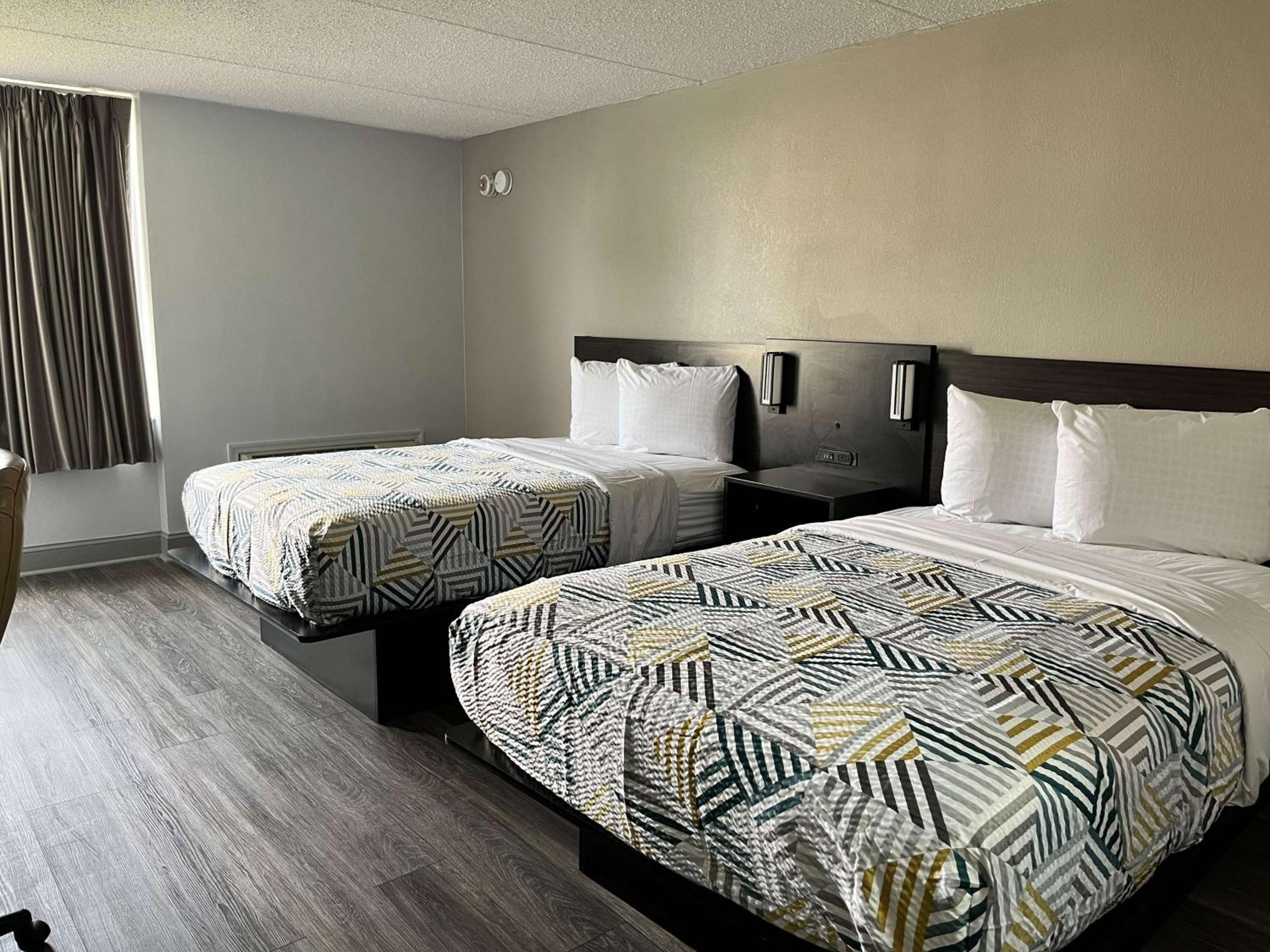 Premium Quadruple Room - Non-Smoking - Photo 1