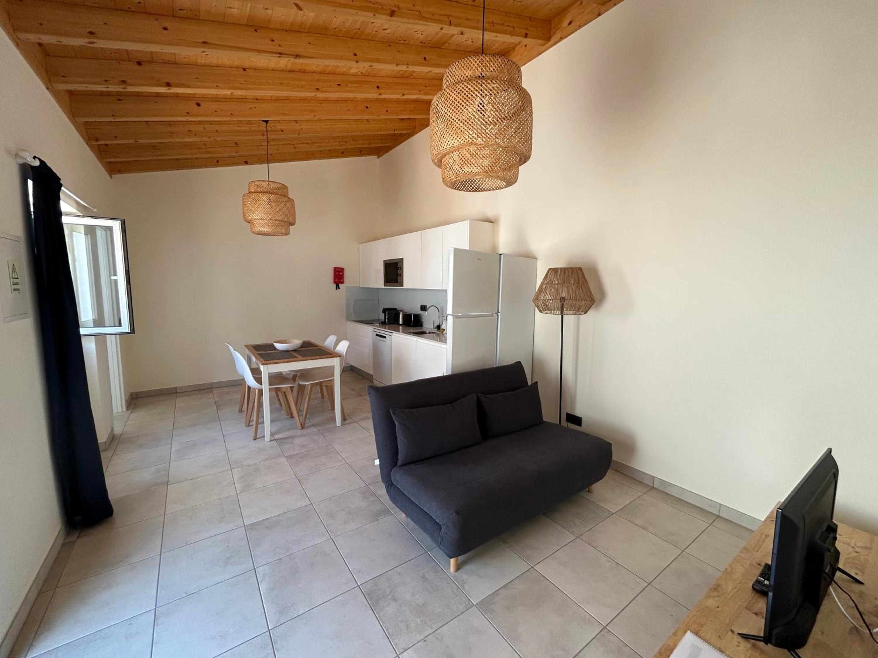 One-Bedroom Apartment photo 1