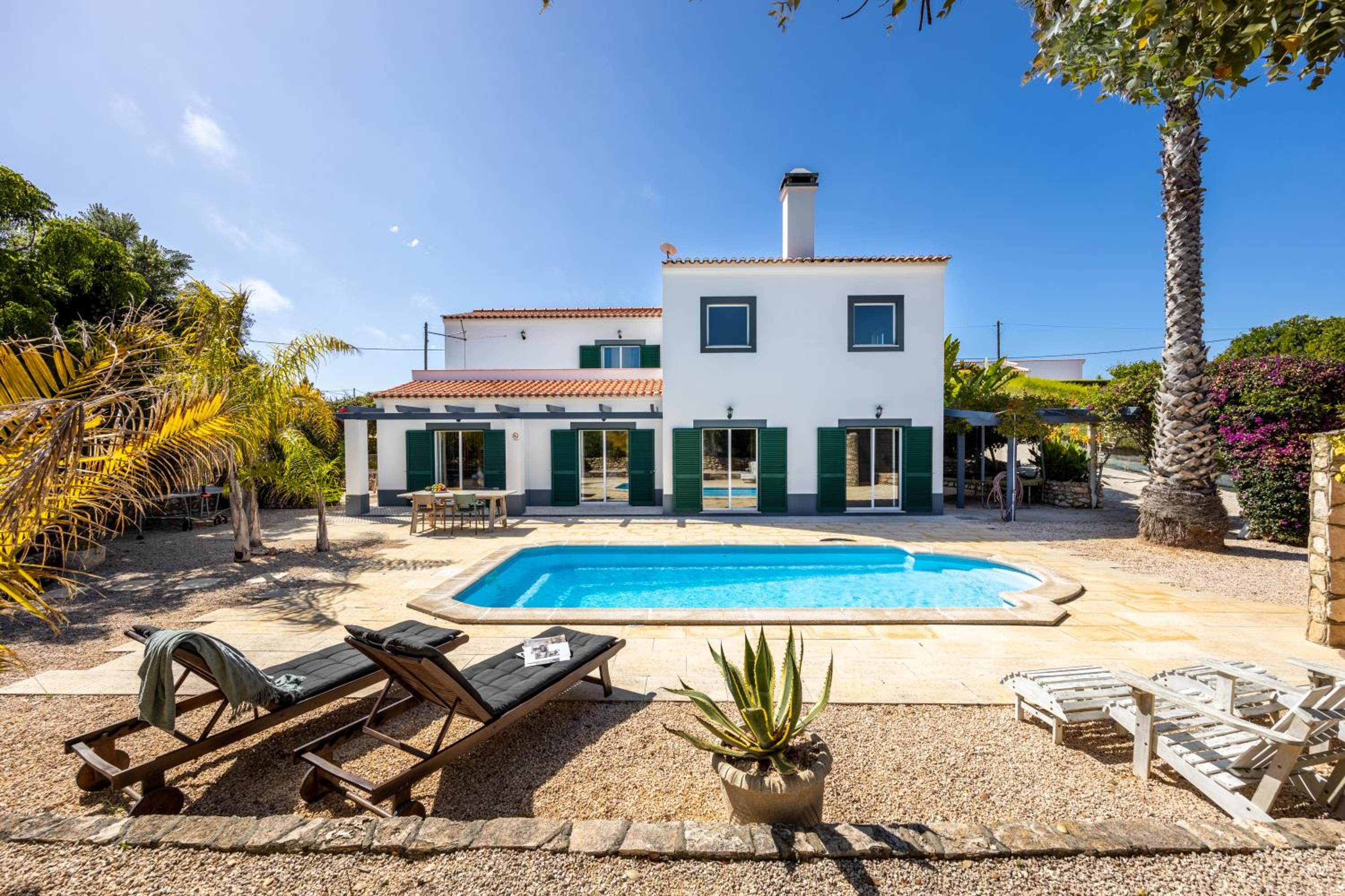 Villa photo 3