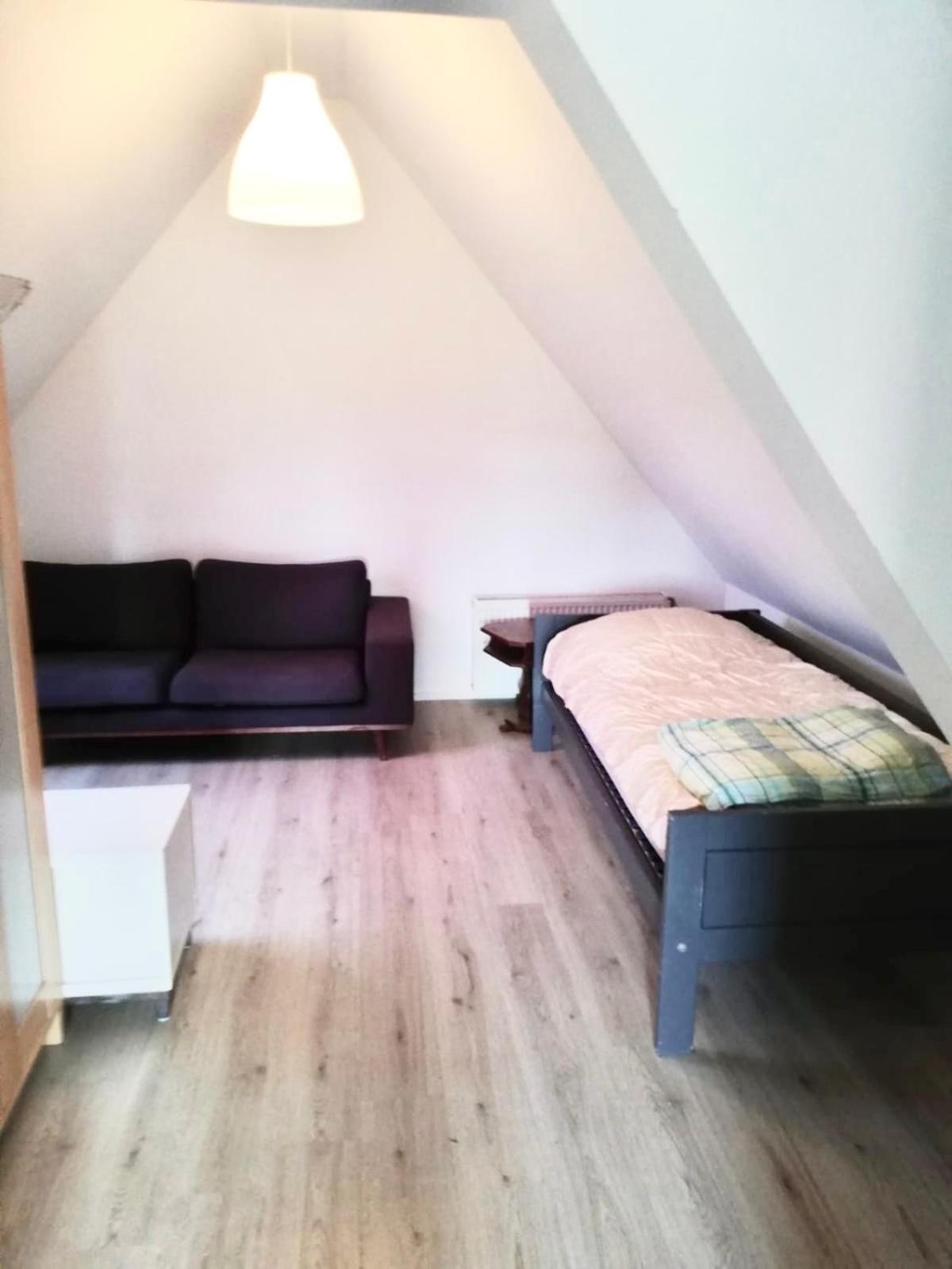 One-Bedroom Apartment photo 1