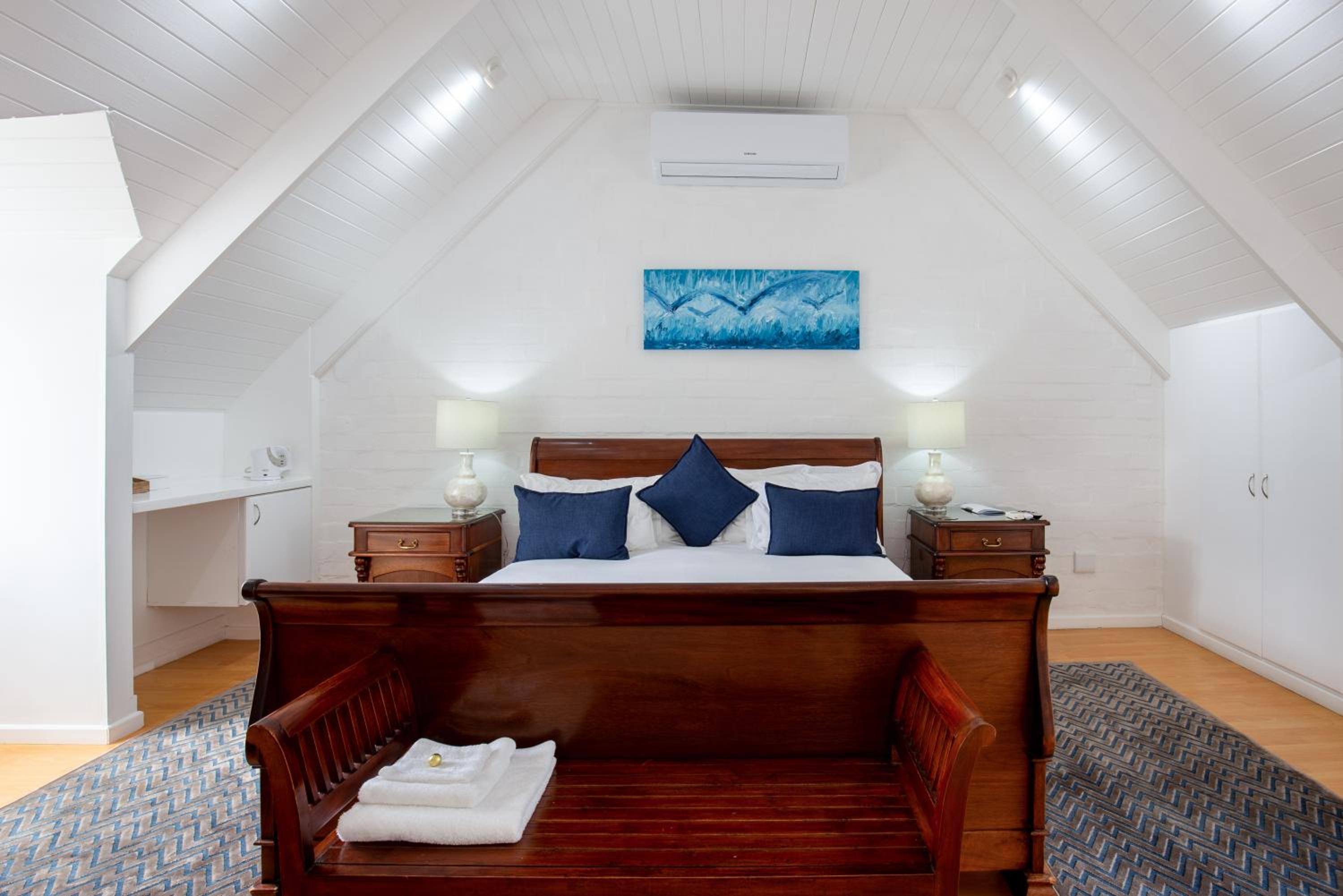  Double Room - Photo 1