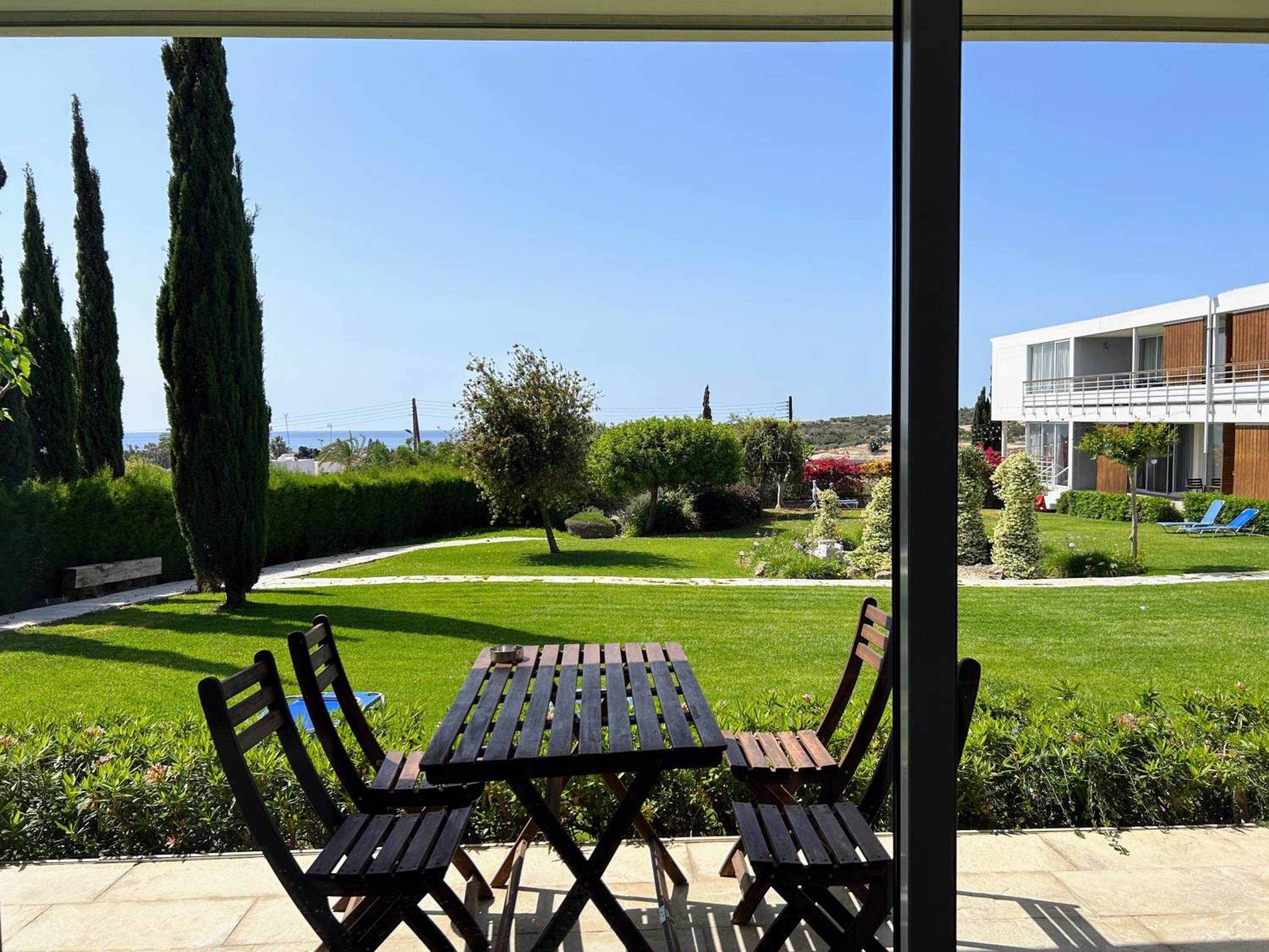 Apartment with Garden View - Photo 10