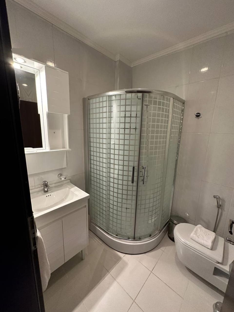 Single Room - Photo 8