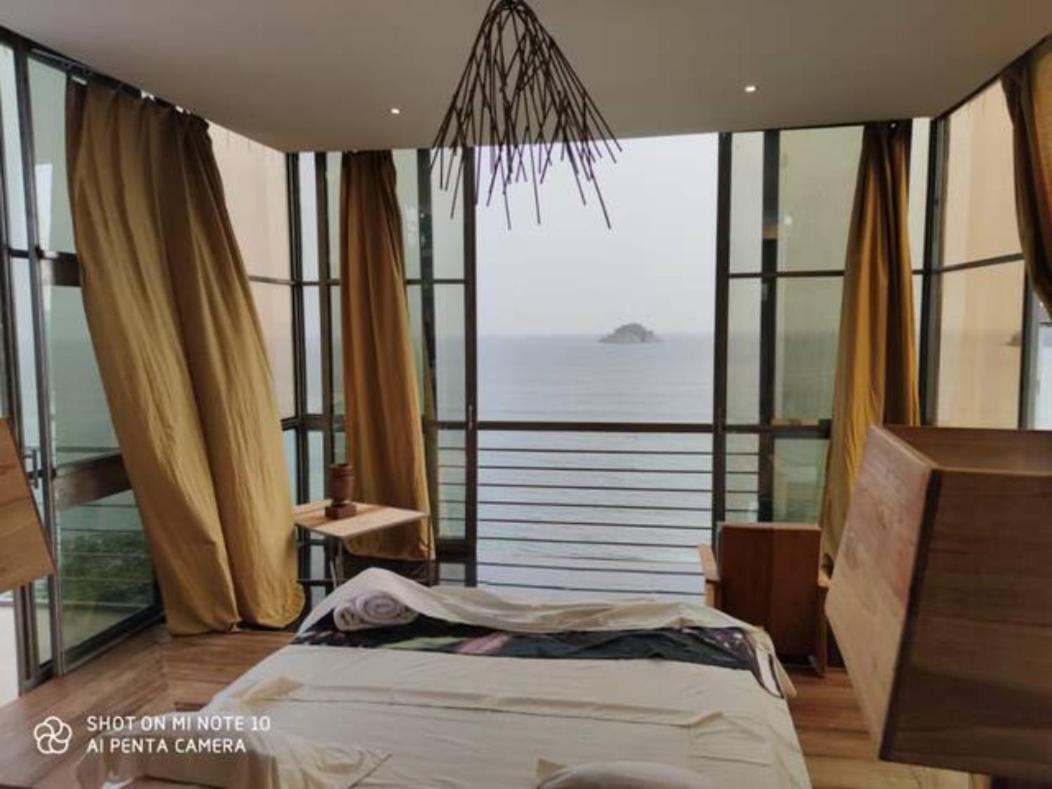 Apartment With Sea View photo 1