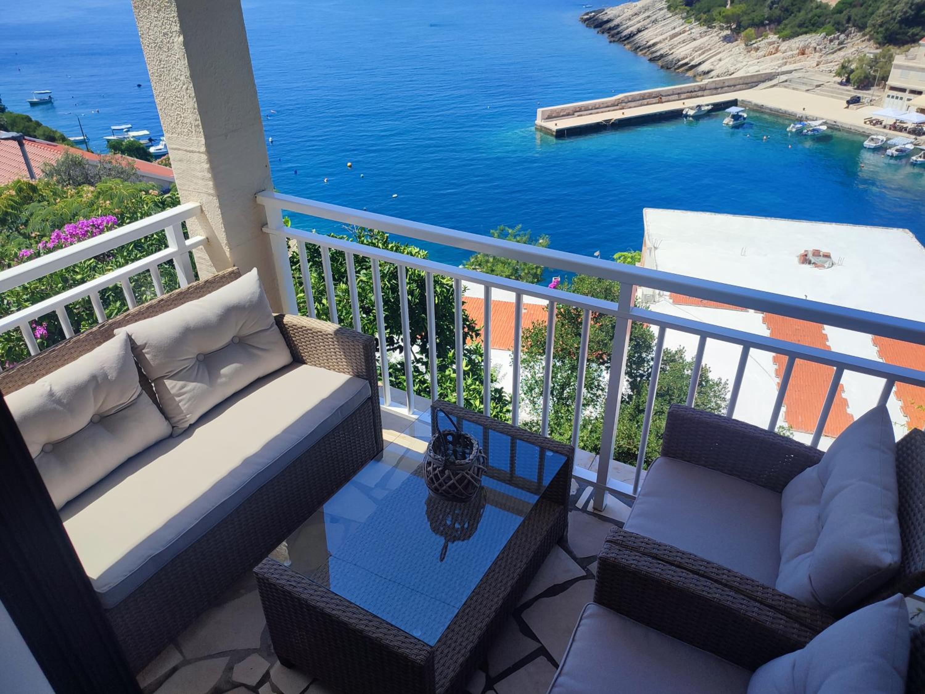 Family Apartment with Balcony and Sea View photo 1