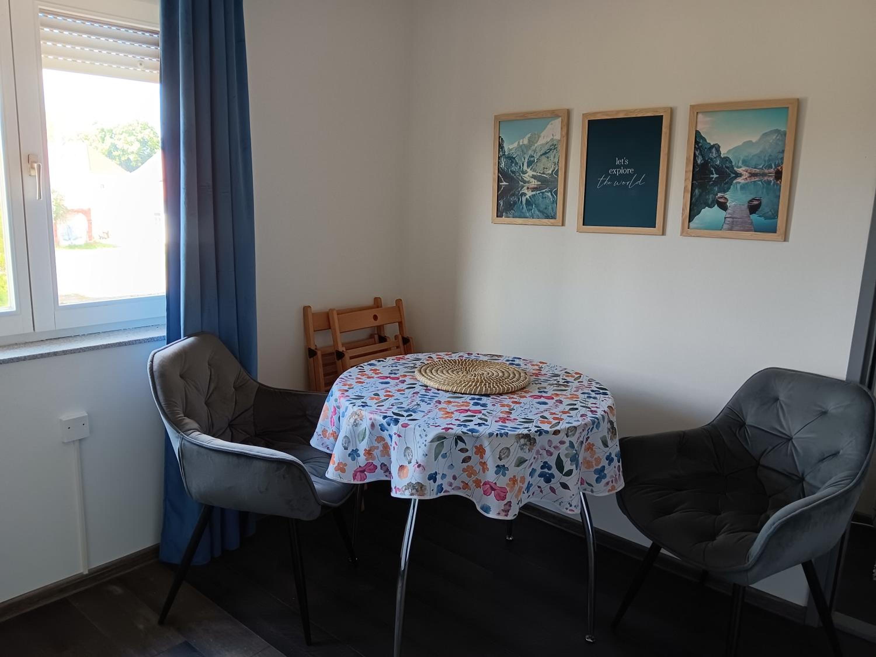 One-Bedroom Apartment photo 2