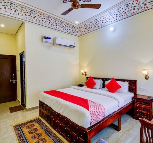 Deluxe Room - Photo 1