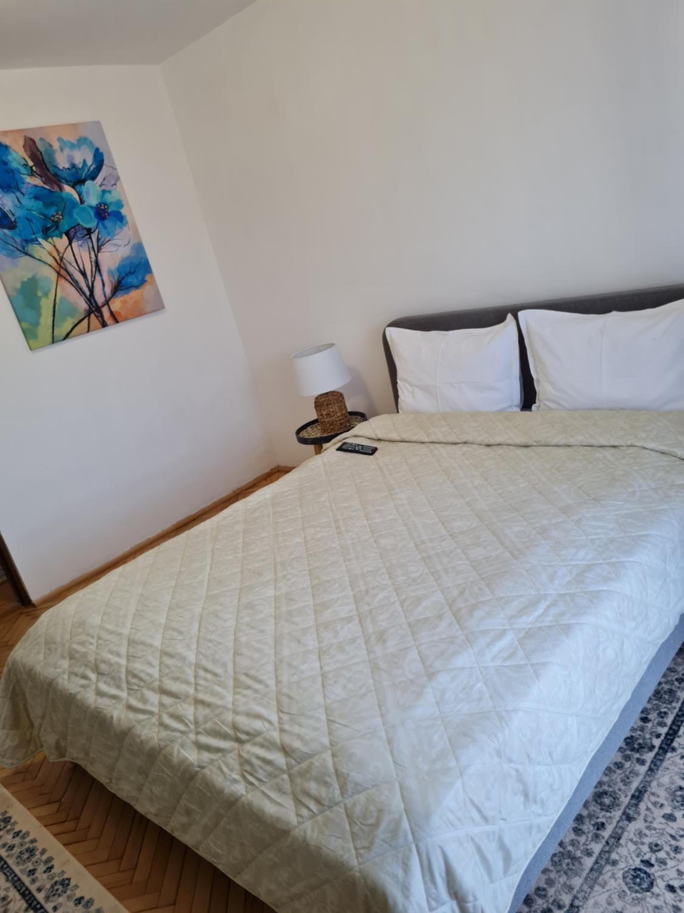 Apartment - Photo 5