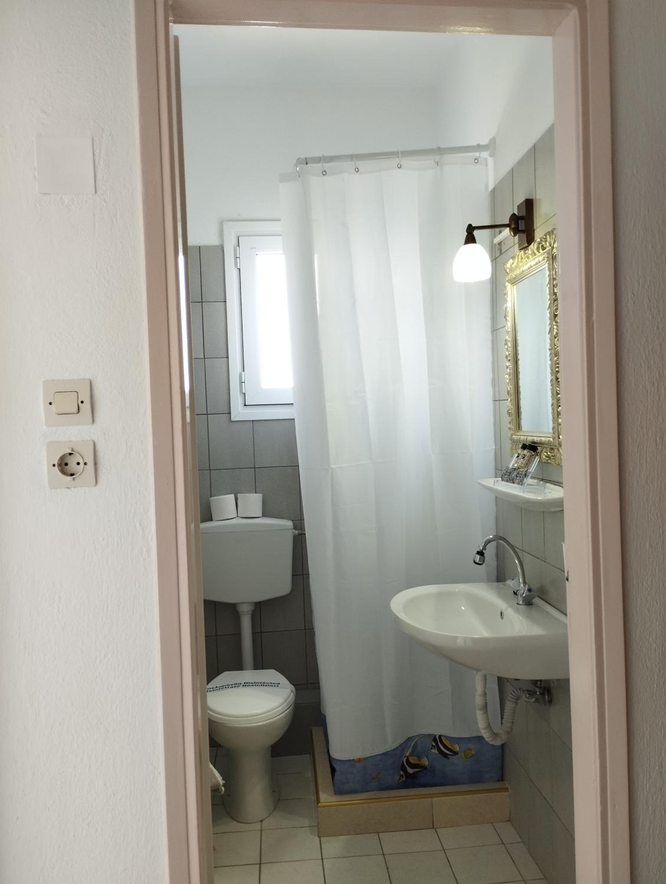 Double Room with Extra Bed - Photo 6