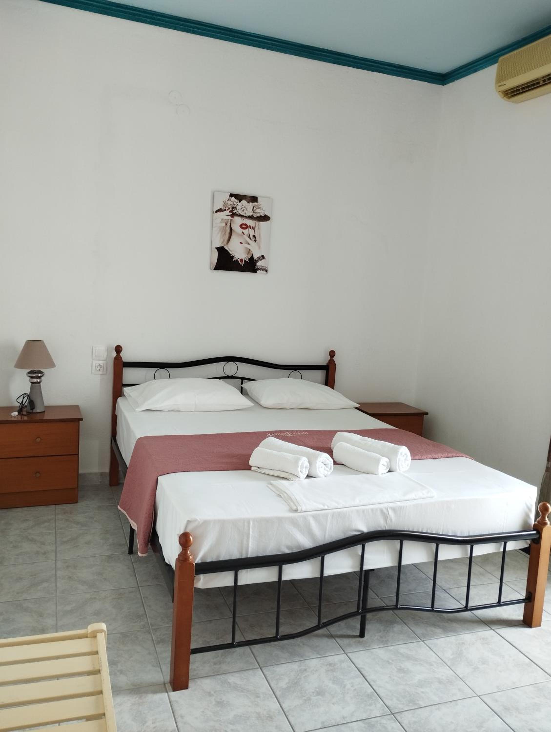 Double Room with Extra Bed - Photo 8