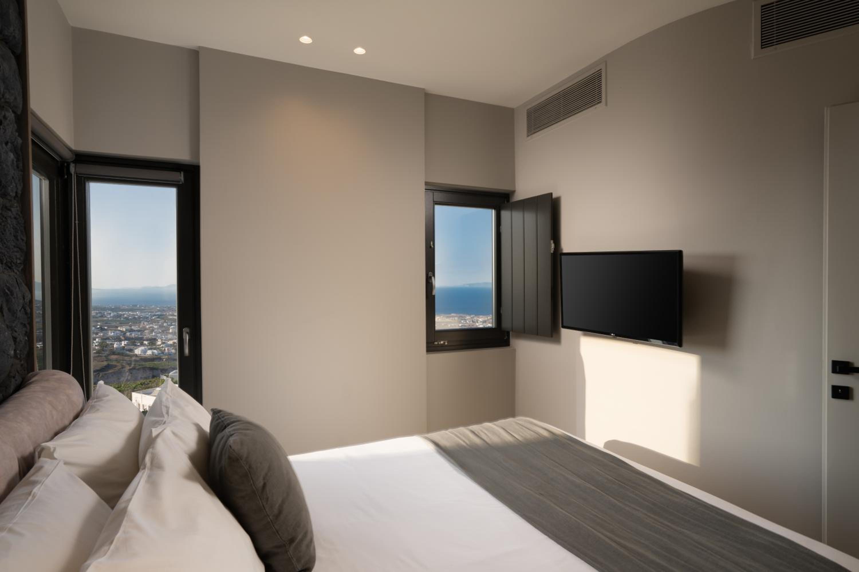 Supreme Two Bedroom Suite with Pool and Caldera View - Photo 14