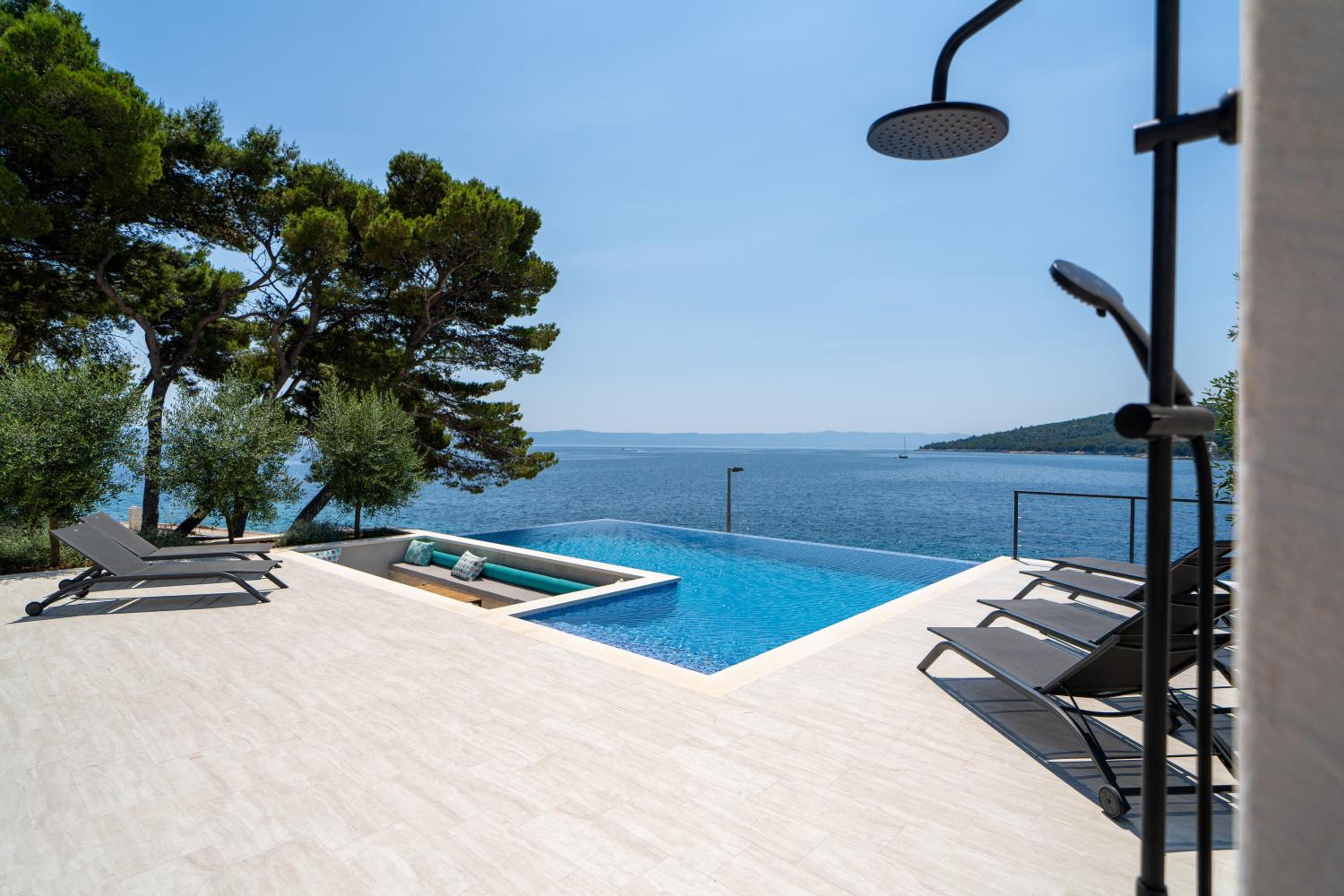 Villa - Beach Front photo 3