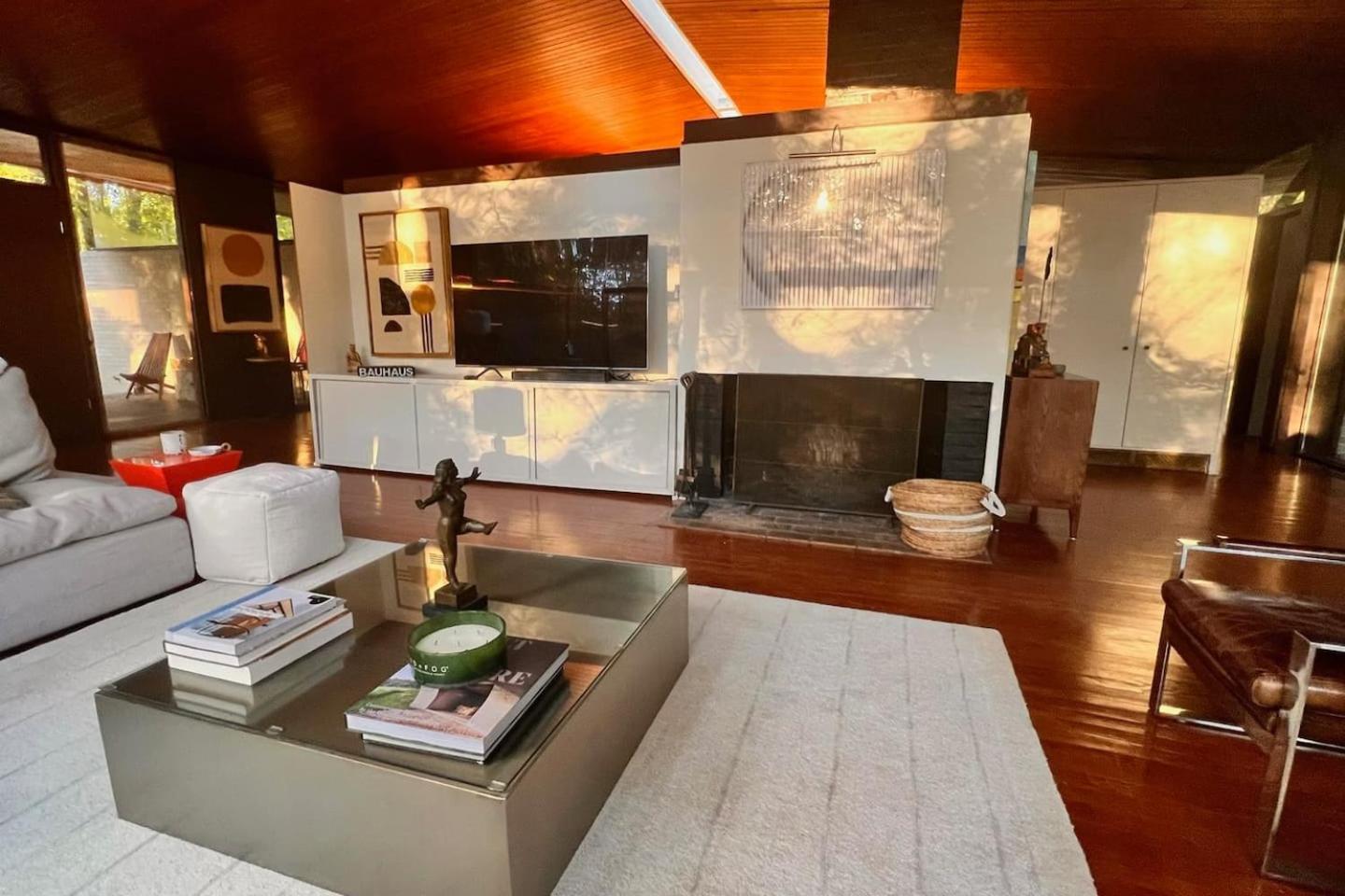 Three-Bedroom Villa photo 1
