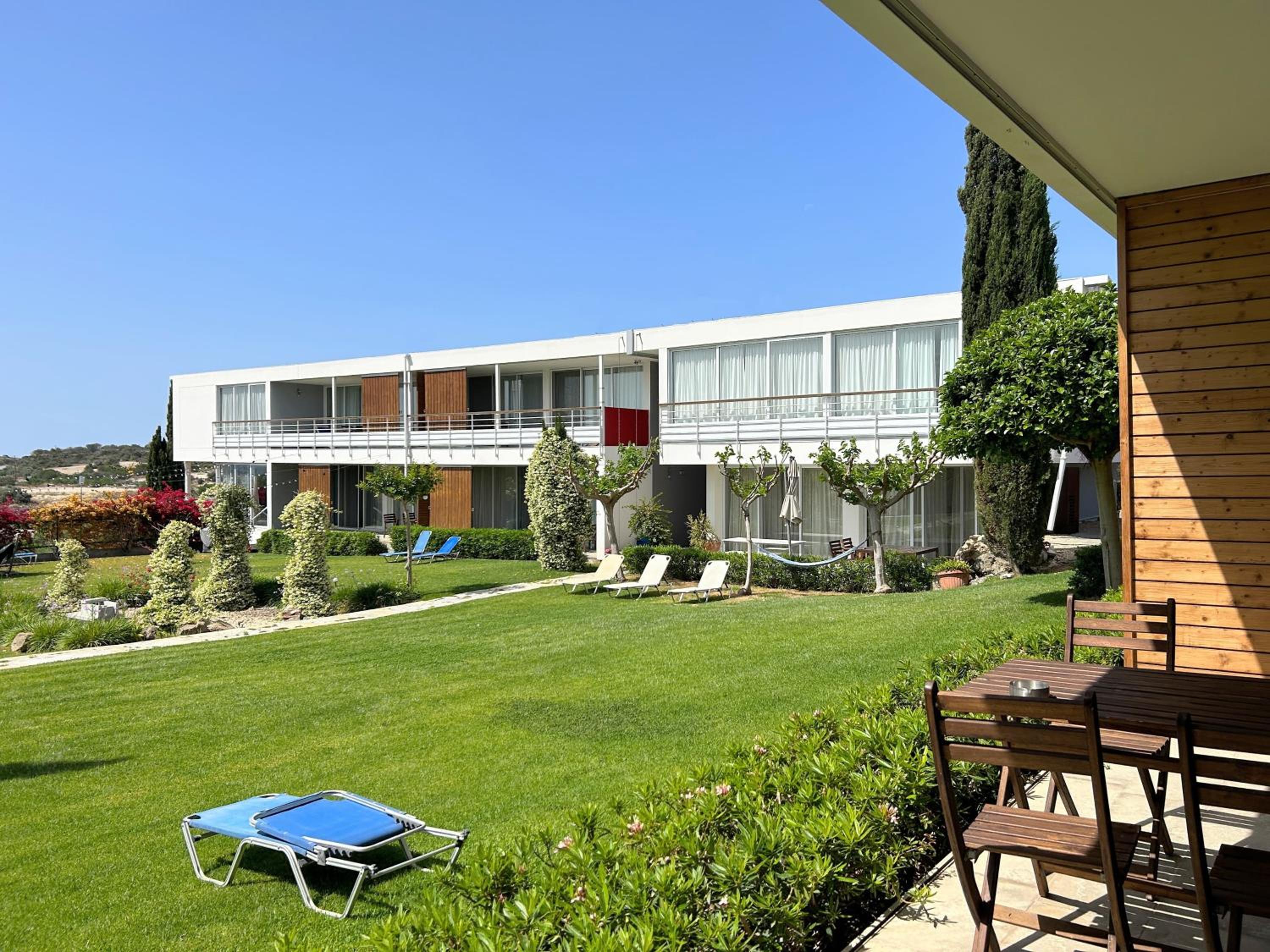 Apartment with Garden View - Photo 12