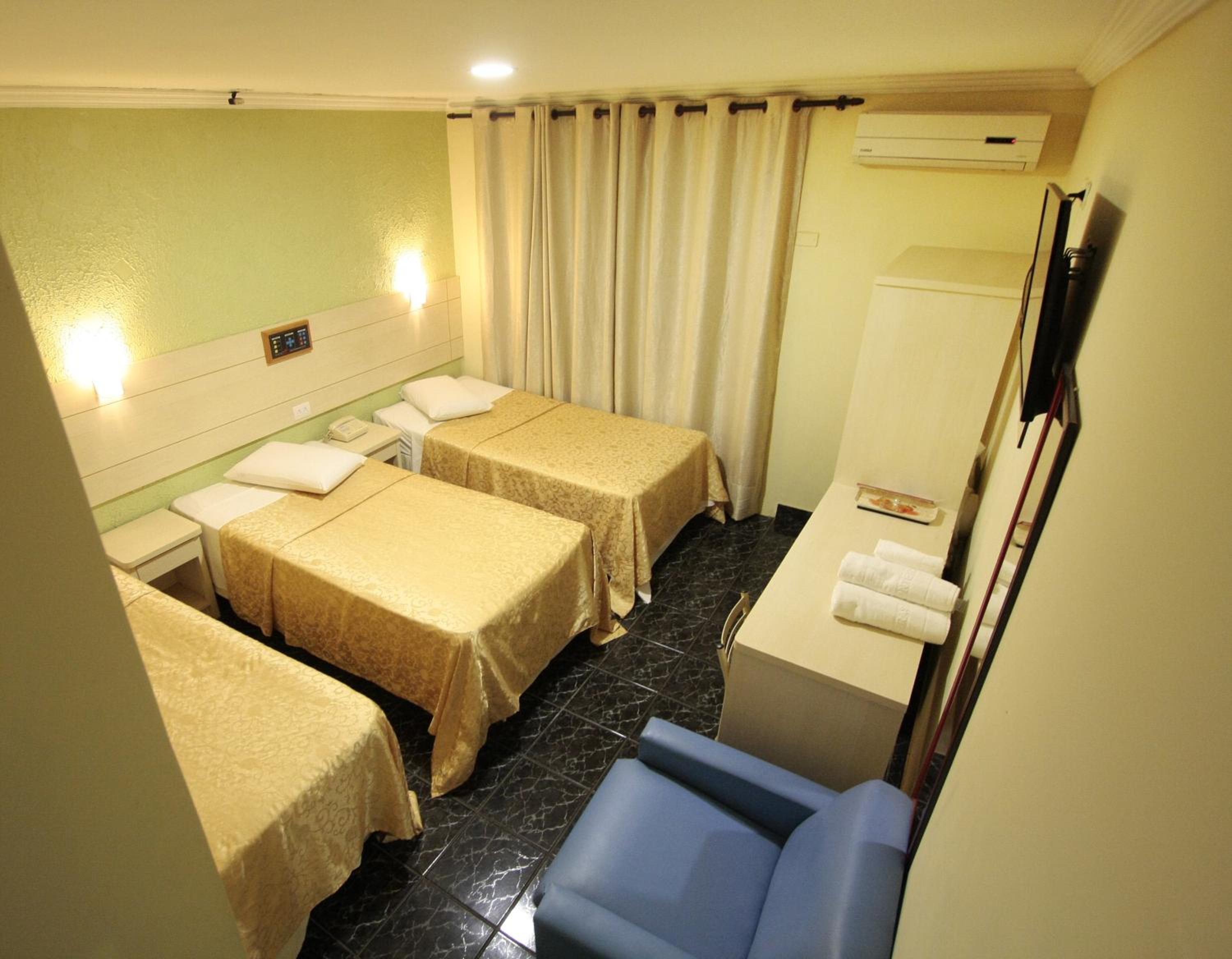 Triple Twin Room photo 2