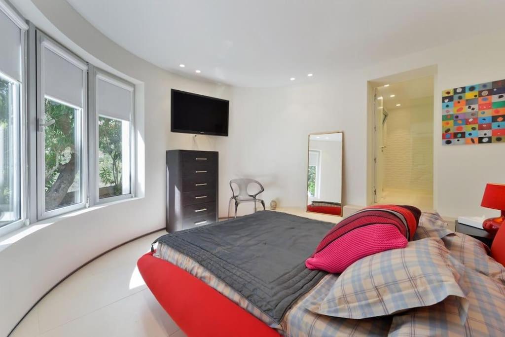 Villa photo 3