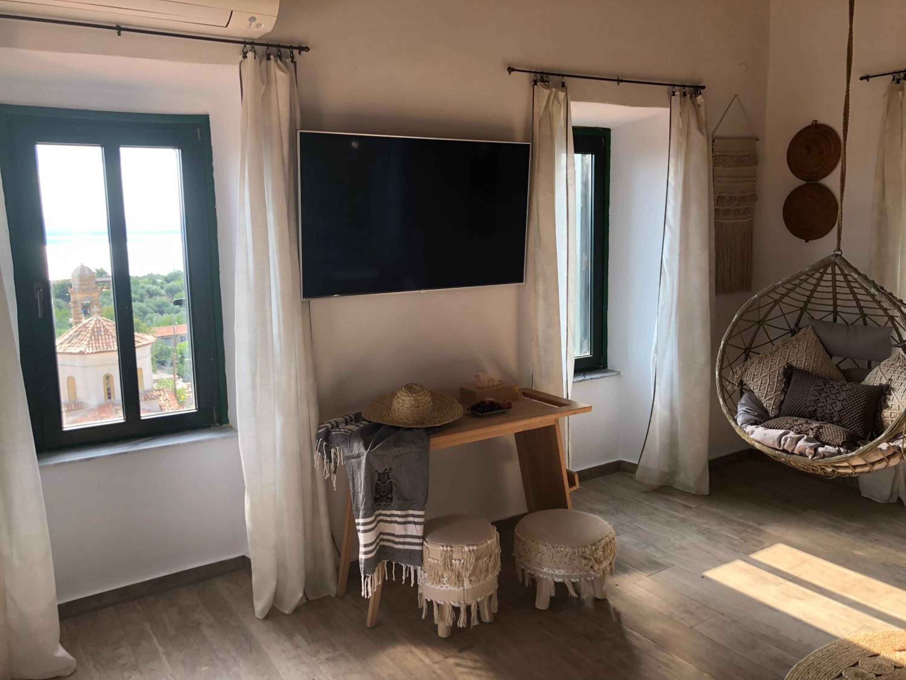 King Suite with Sea View - Photo 3
