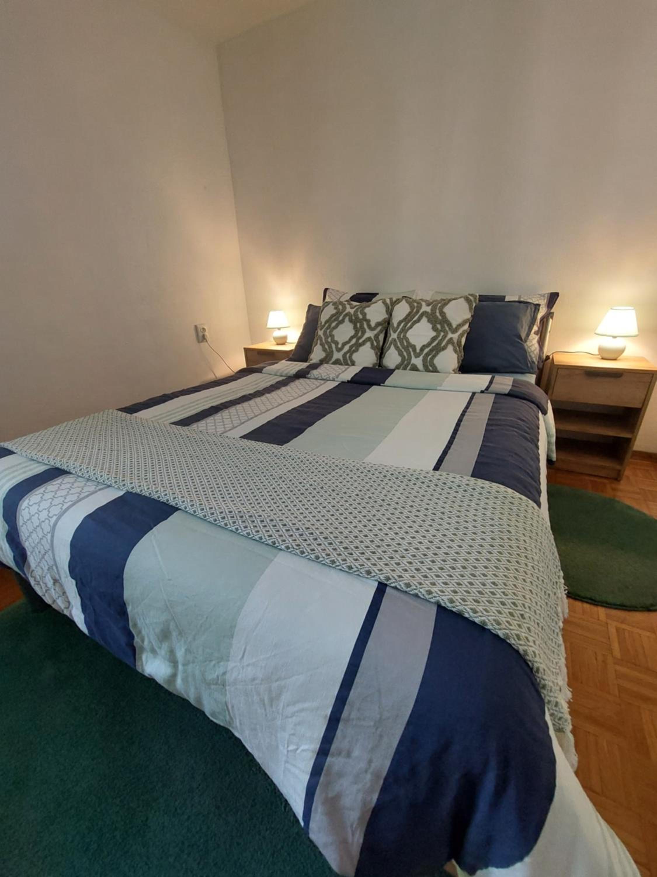 Double Room with Shared Bathroom photo 1