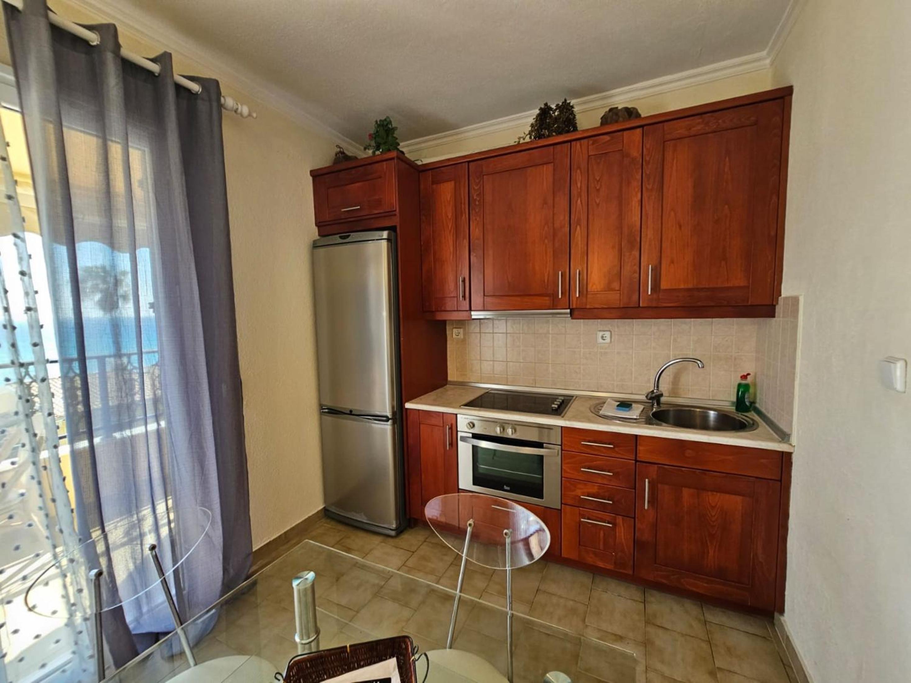 One-Bedroom Apartment photo 3