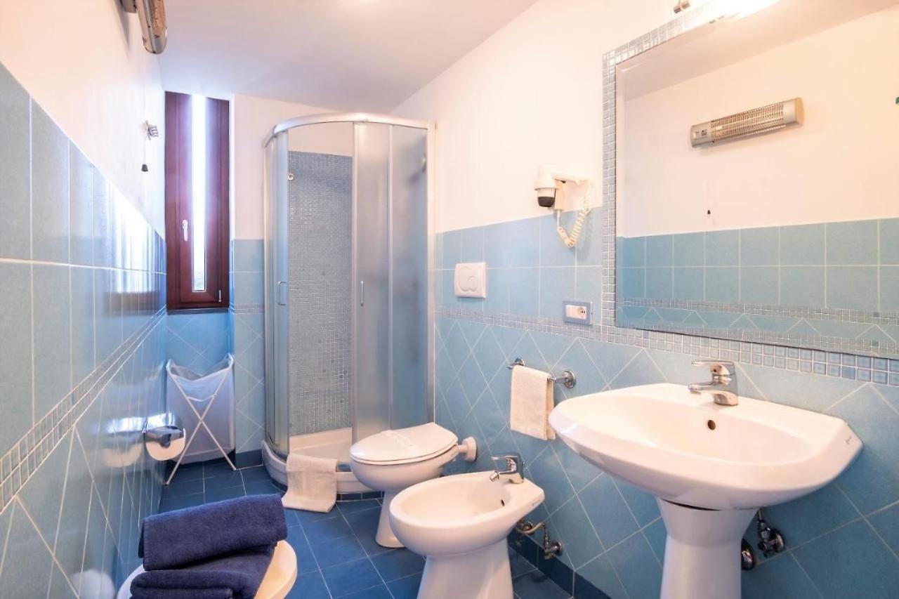 One-Bedroom House photo 2
