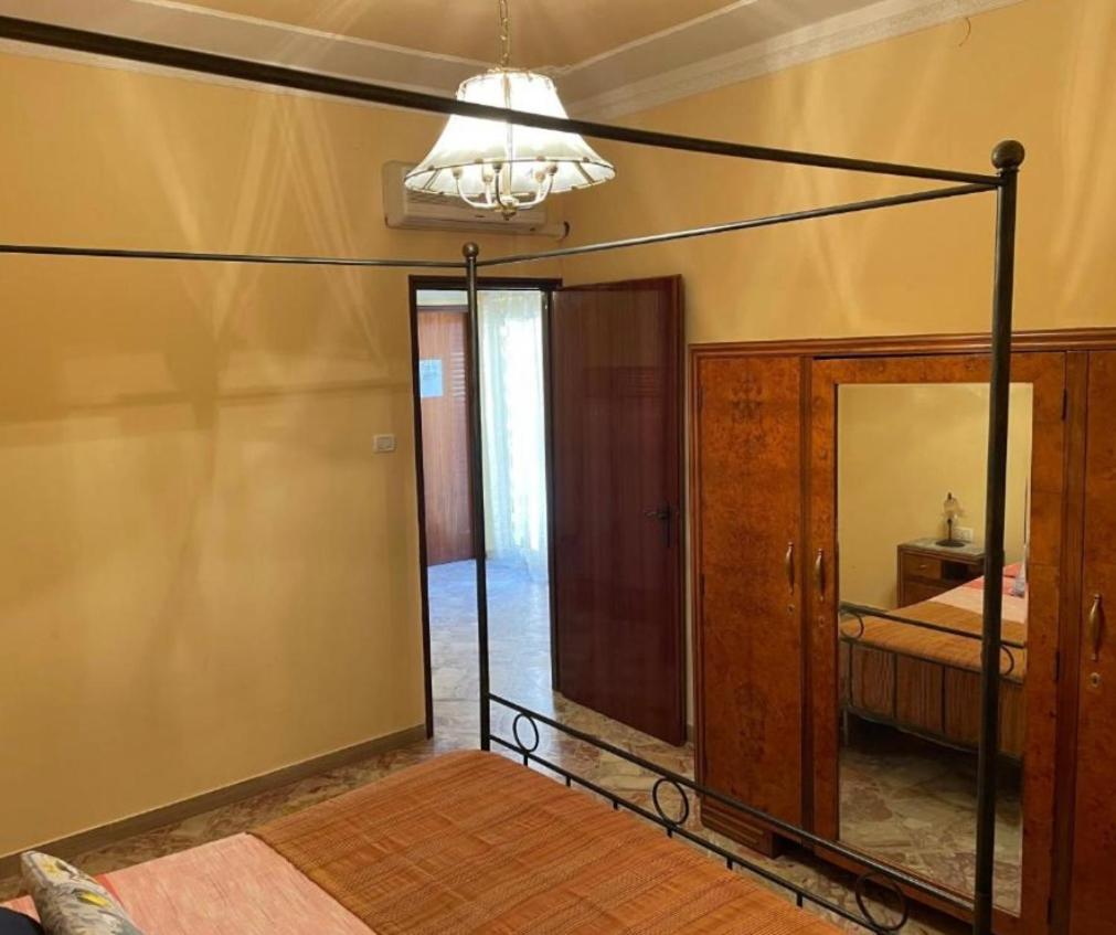 Standard Double Room - Photo 4