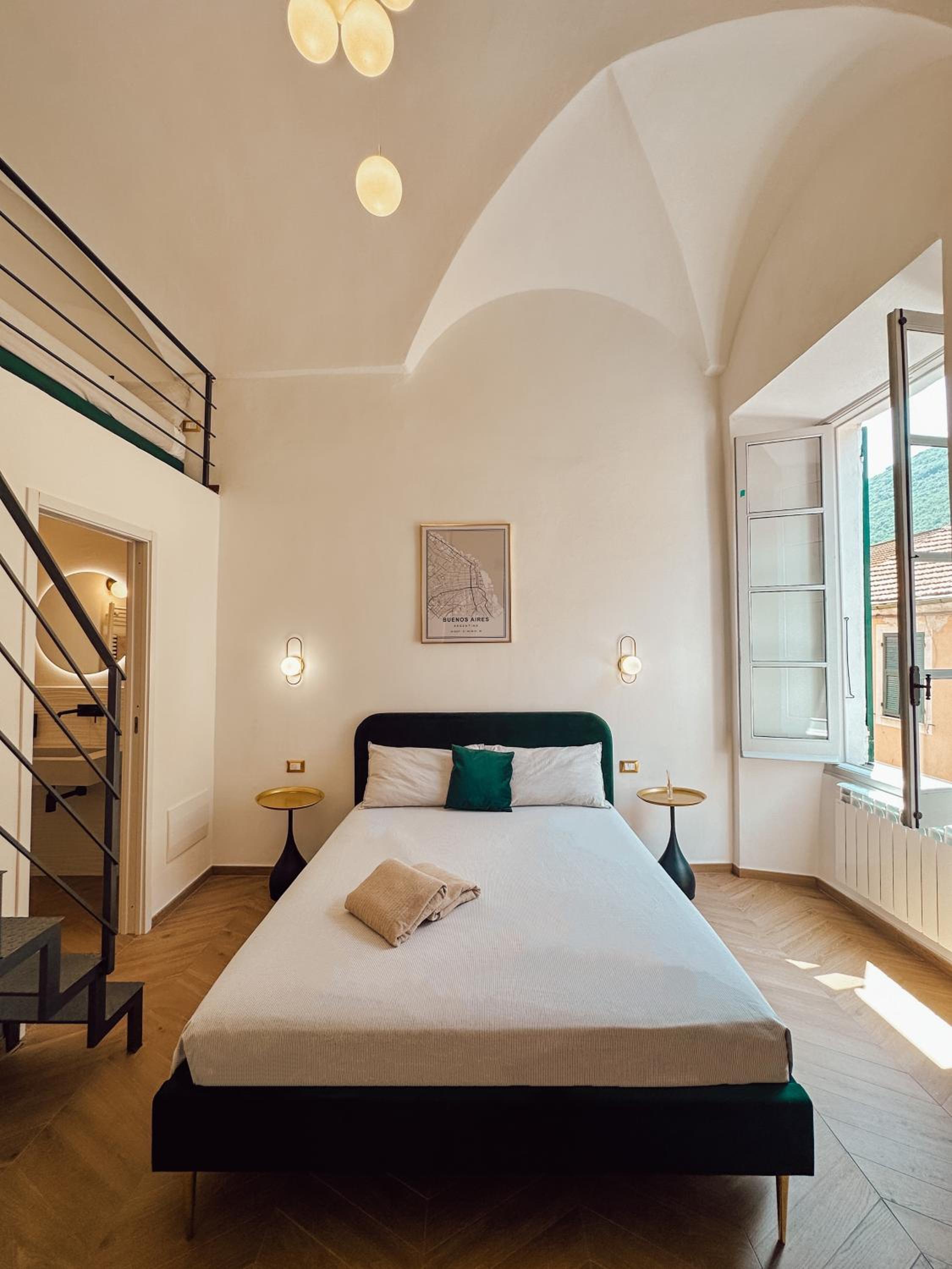 Quadruple Room with Private Bathroom photo 1