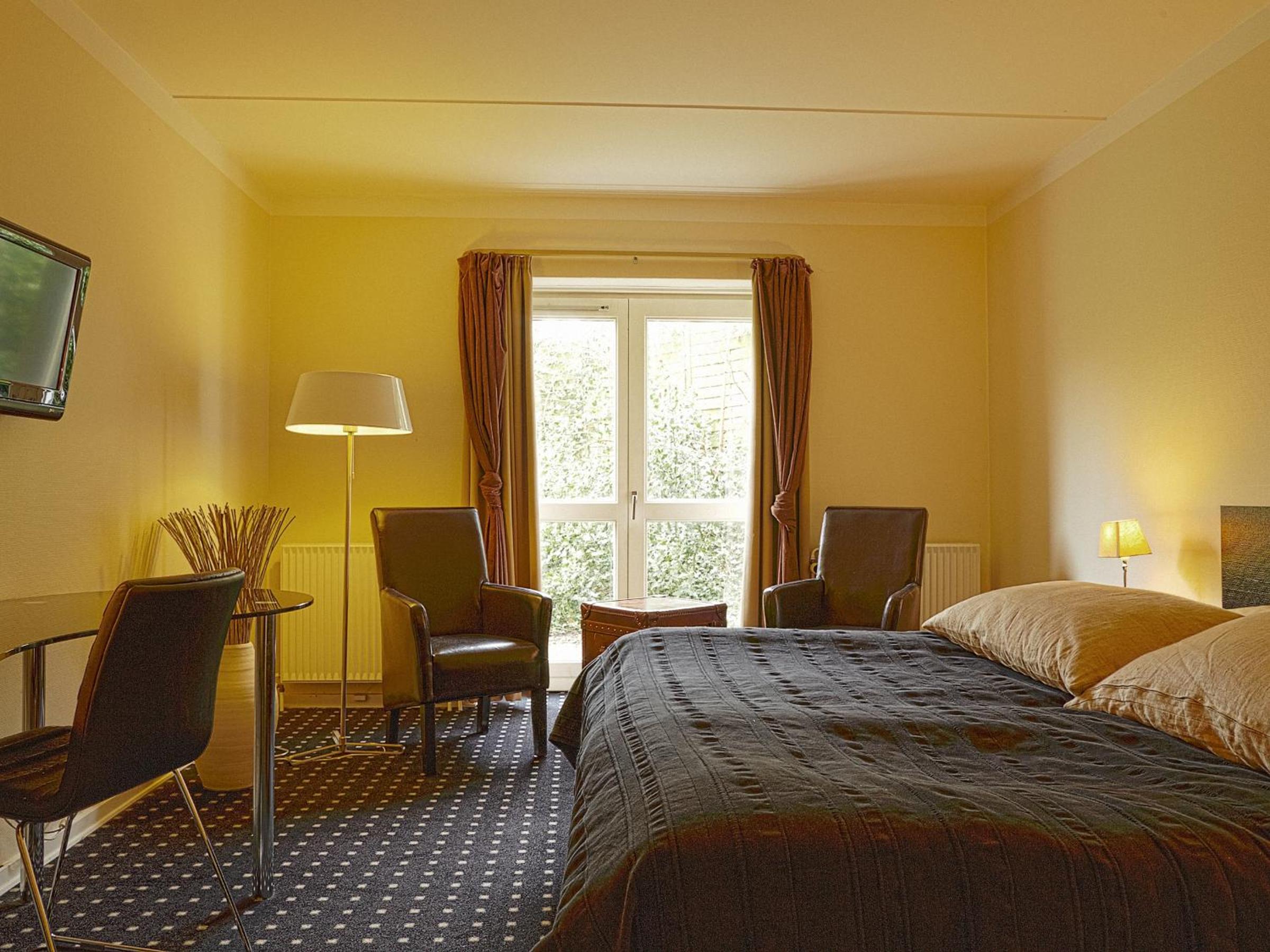 Large Double Room