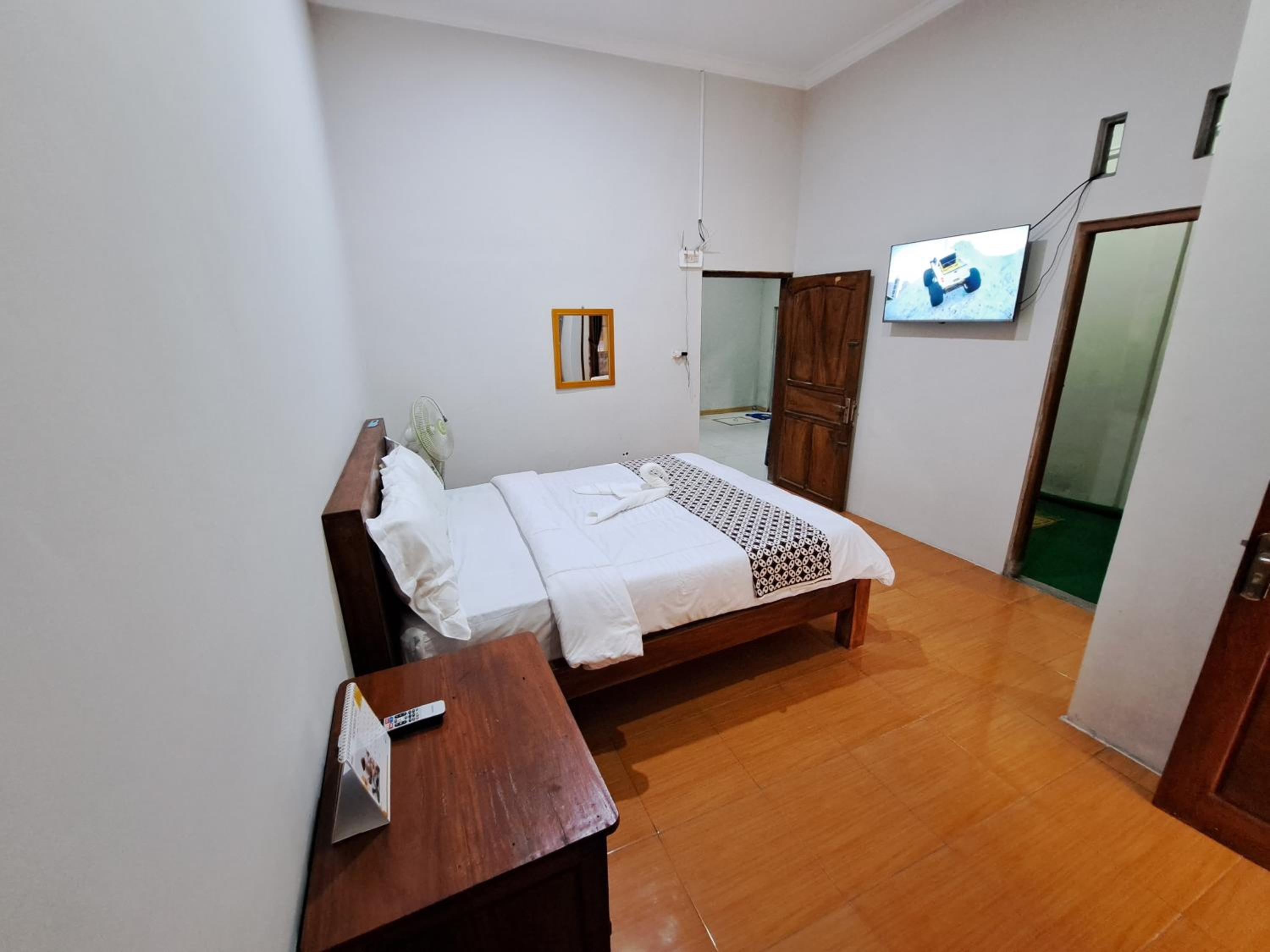 Double Room - Photo 4