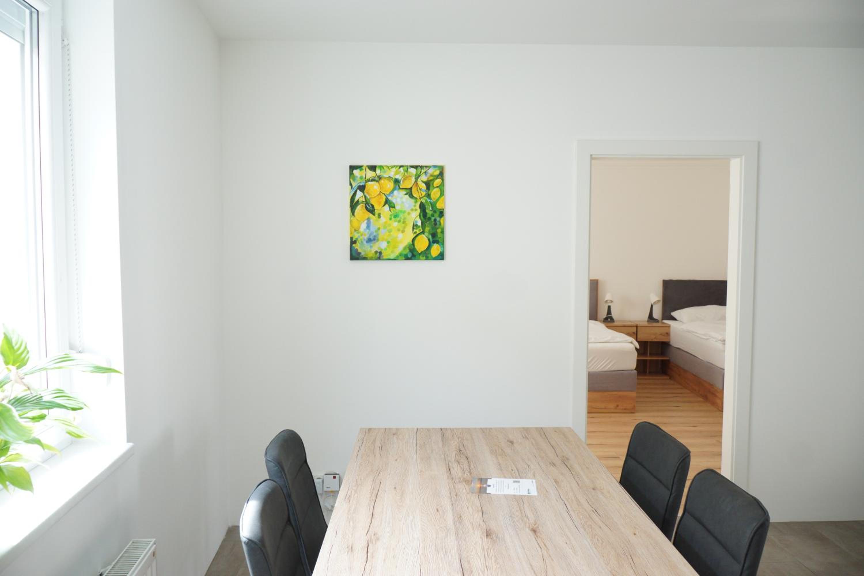 One-Bedroom Apartment photo 3