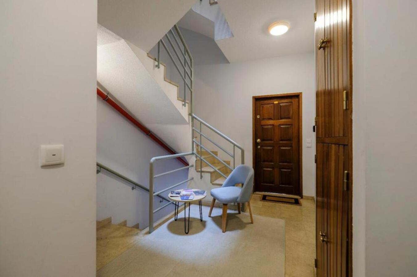 One-Bedroom Apartment - Photo 21