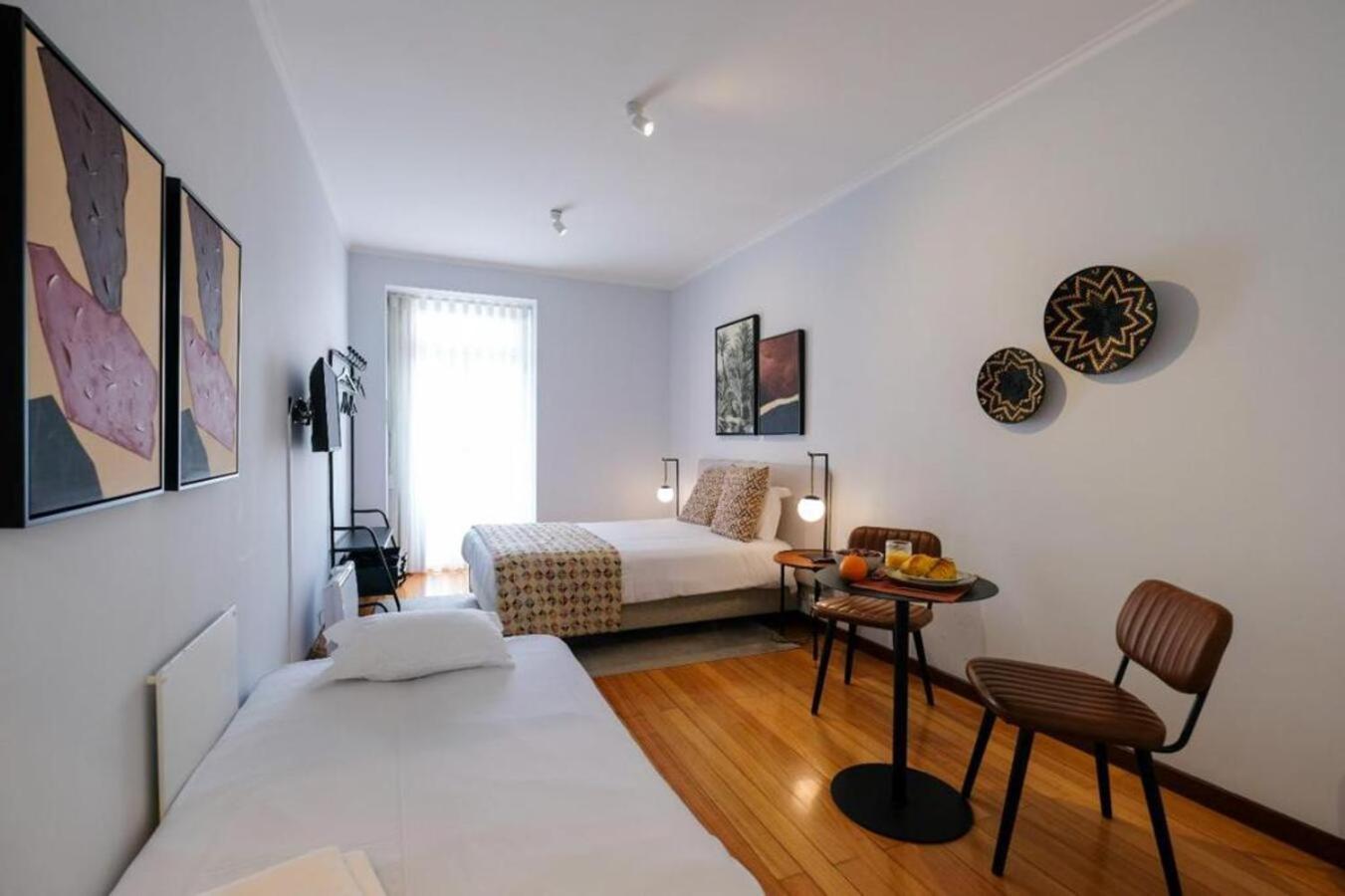 Apartment with Balcony - Photo 10
