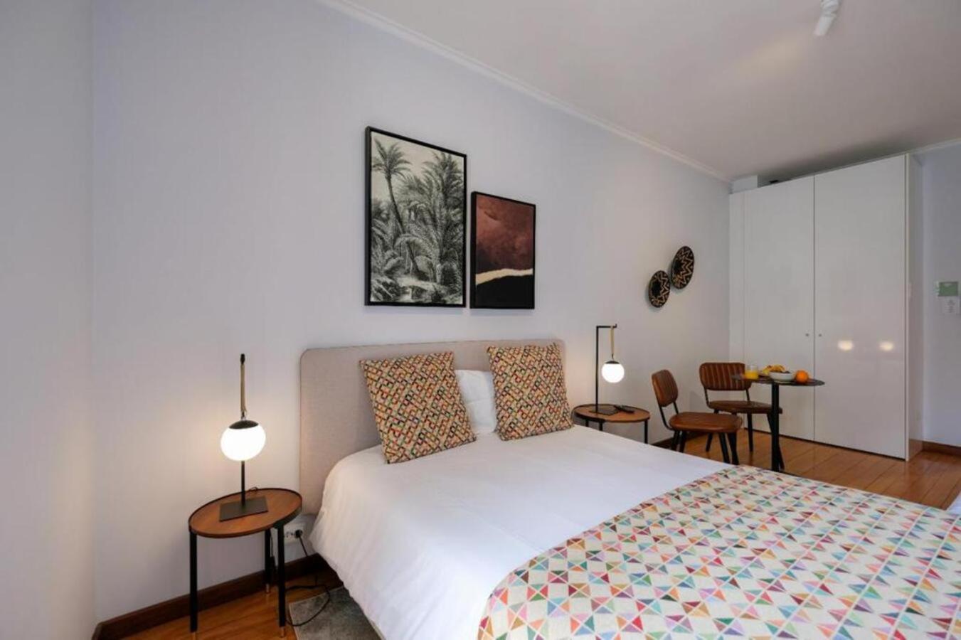 Apartment with Balcony - Photo 13