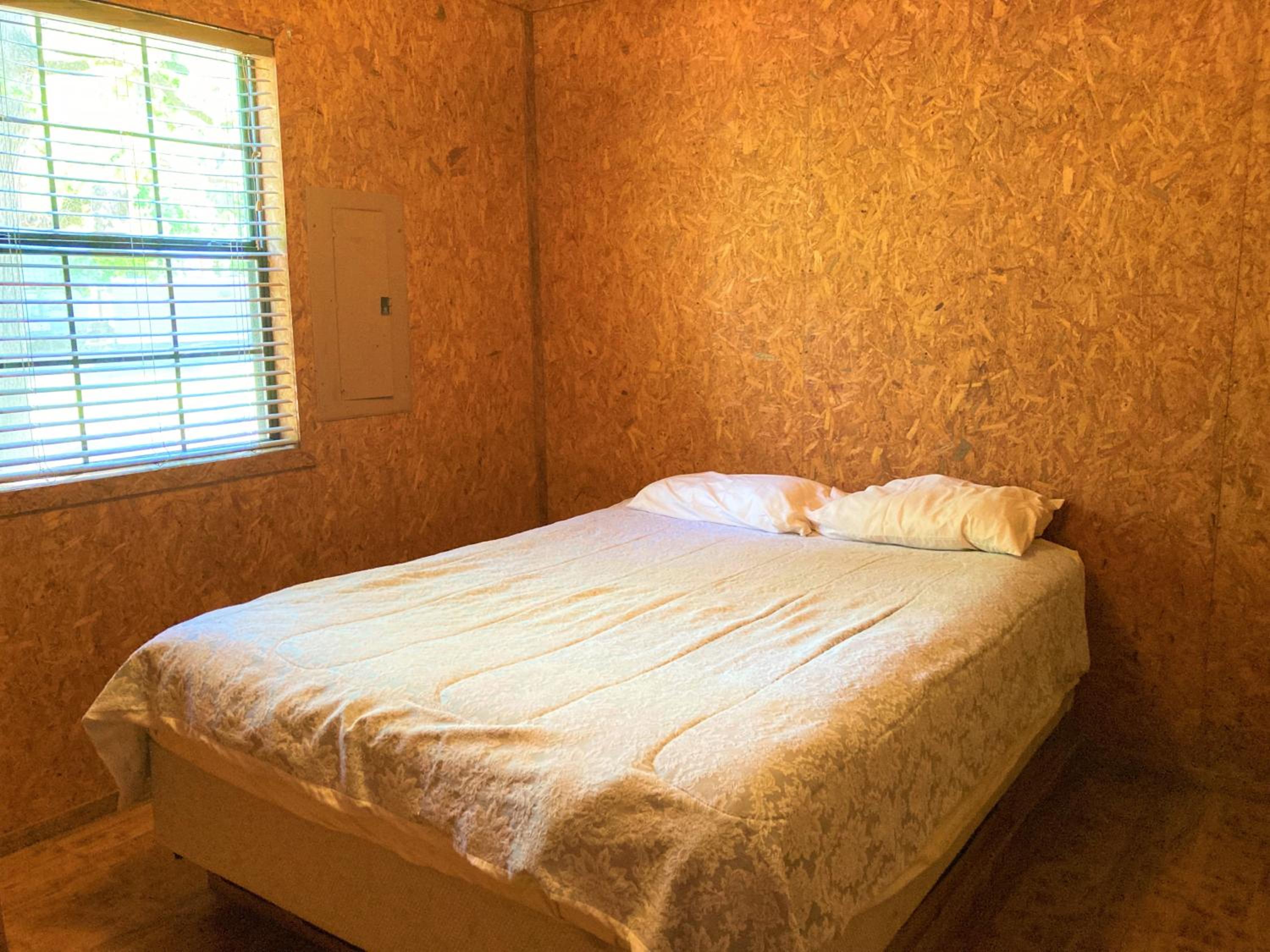 Queen Room photo 3