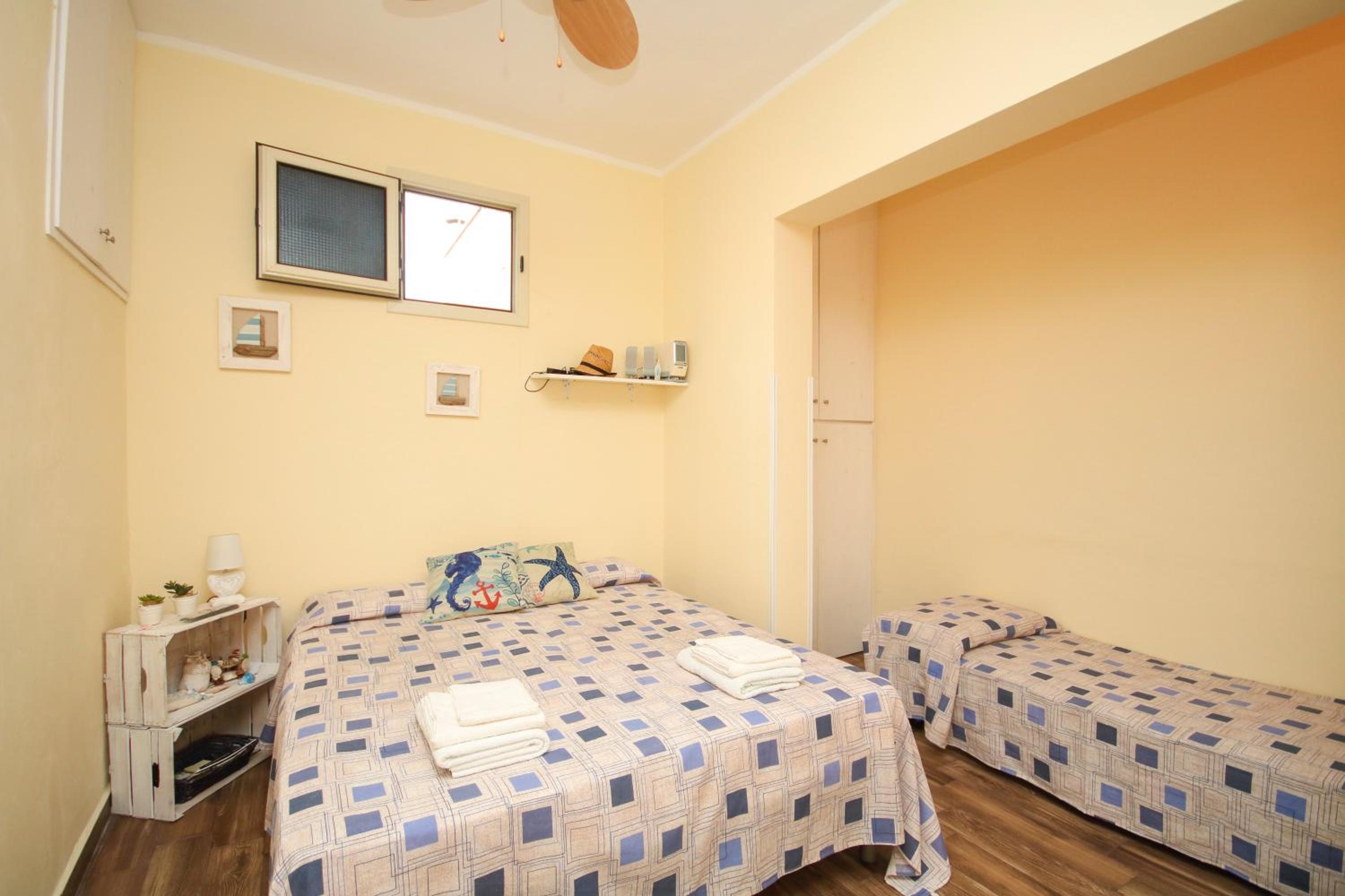 One-Bedroom House photo 1