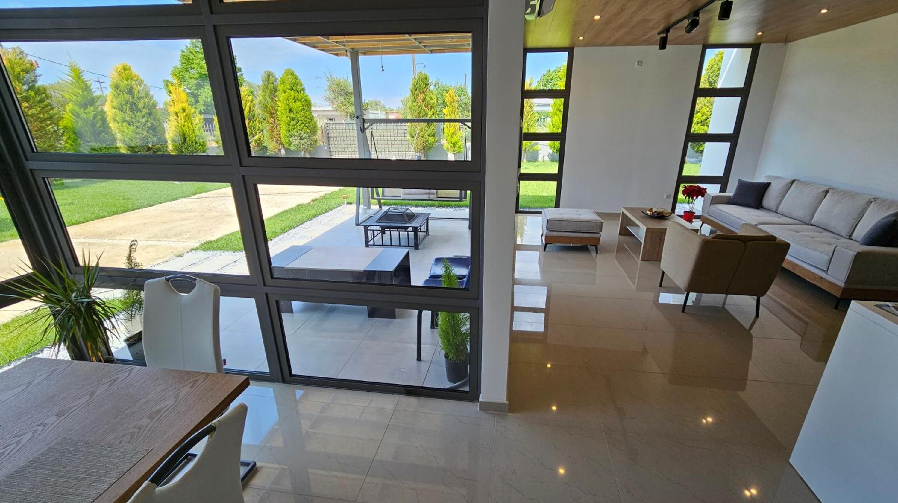 Three-Bedroom Villa photo 1