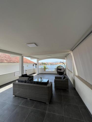 Apartment with Sea View - Photo 19